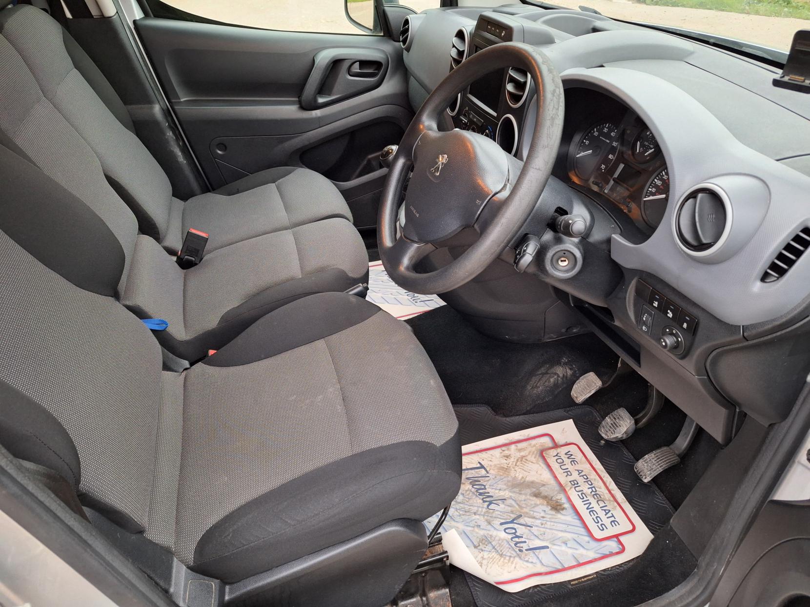 Peugeot Partner 1.6 BlueHDi 651 Professional Panel Van 5dr Diesel Manual L1 (112 g/km, 73.97 bhp)