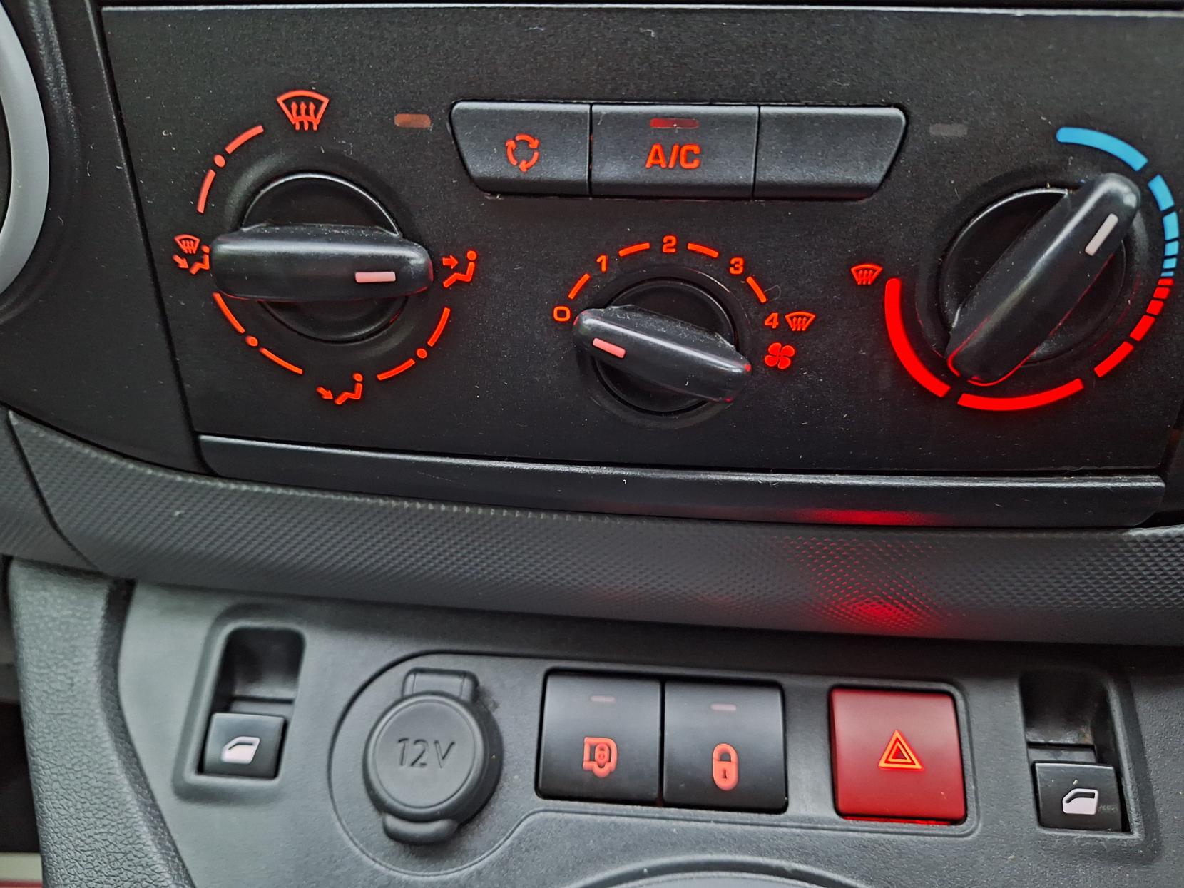 Peugeot Partner 1.6 BlueHDi 651 Professional Panel Van 5dr Diesel Manual L1 (112 g/km, 73.97 bhp)