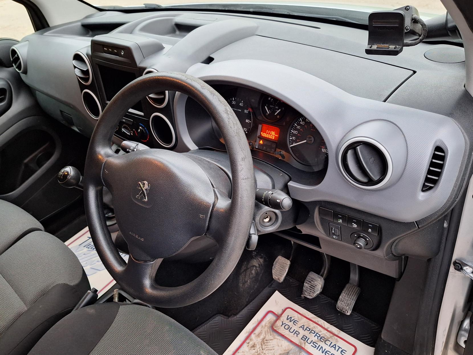 Peugeot Partner 1.6 BlueHDi 651 Professional Panel Van 5dr Diesel Manual L1 (112 g/km, 73.97 bhp)