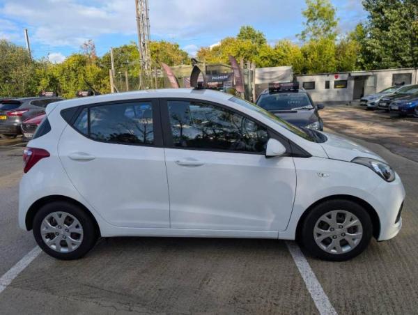 Hyundai i10 1.0 SE Hatchback 5dr Petrol Manual Euro 6 (66 ps)