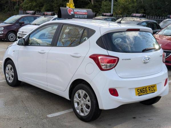Hyundai i10 1.0 SE Hatchback 5dr Petrol Manual Euro 6 (66 ps)