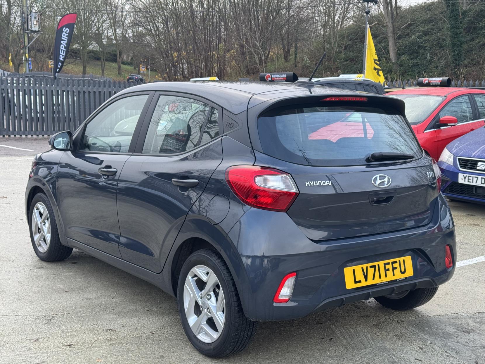 Hyundai i10 1.0 SE Connect Hatchback 5dr Petrol Auto Euro 6 (s/s) (67 ps)