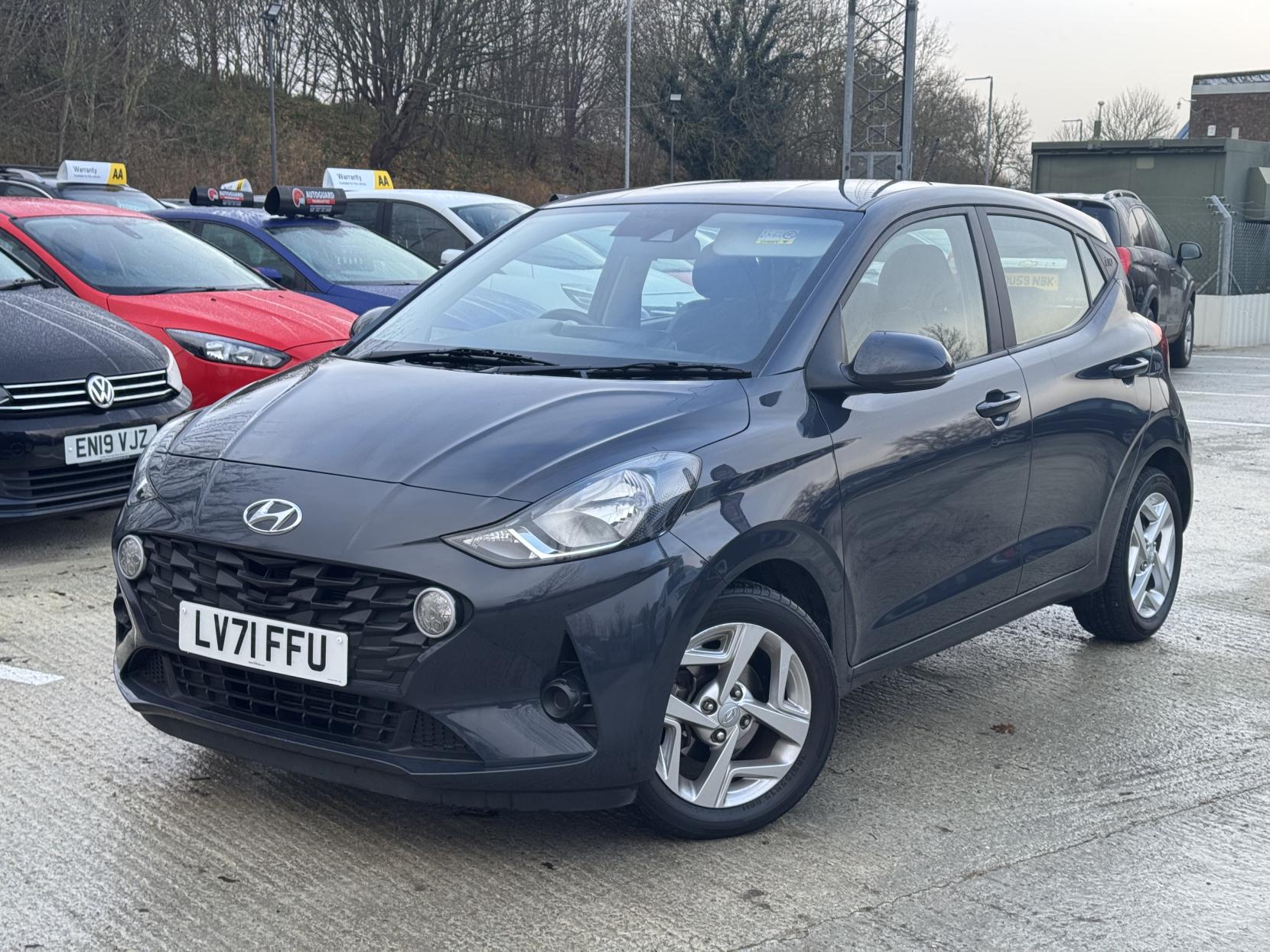 Hyundai i10 1.0 SE Connect Hatchback 5dr Petrol Auto Euro 6 (s/s) (67 ps)