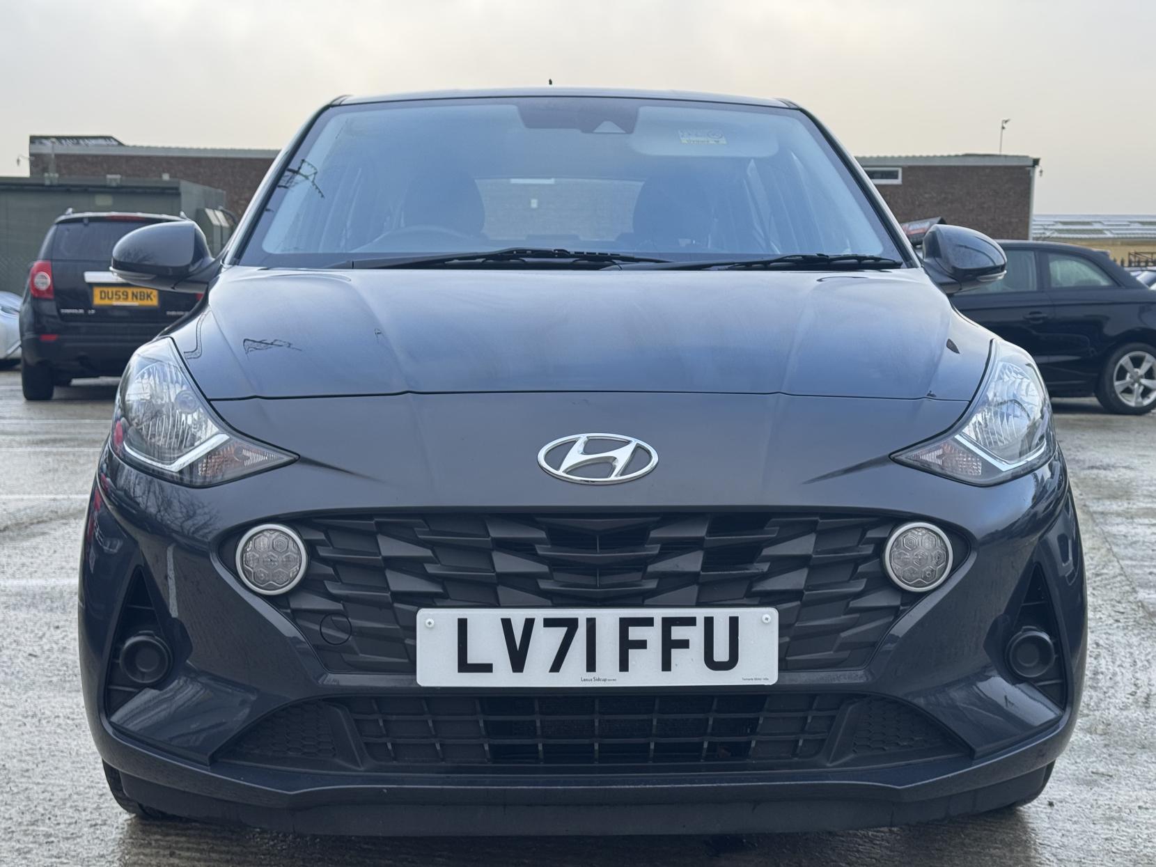 Hyundai i10 1.0 SE Connect Hatchback 5dr Petrol Auto Euro 6 (s/s) (67 ps)