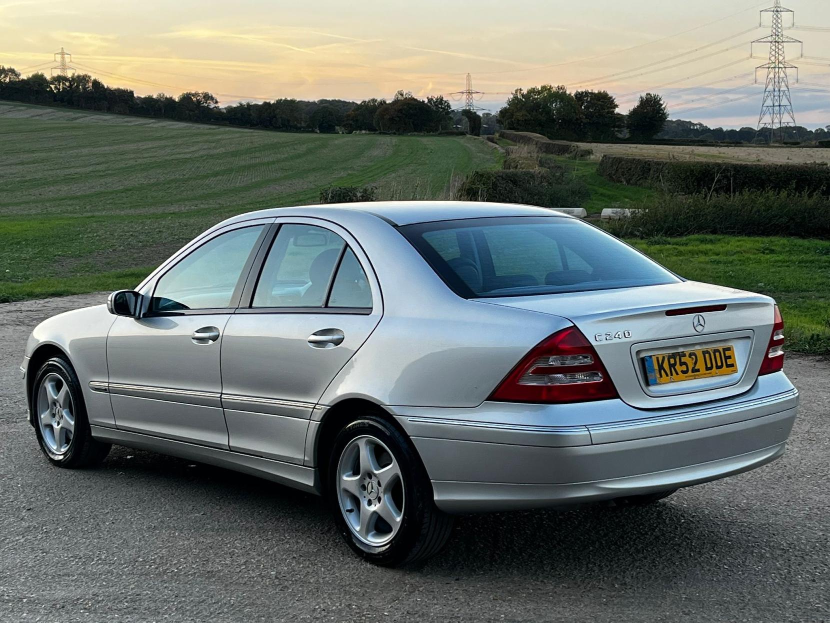 Mercedes-Benz C Class 2.6 C240 Avantgarde SE Saloon 4dr Petrol Automatic (256 g/km, 170 bhp)