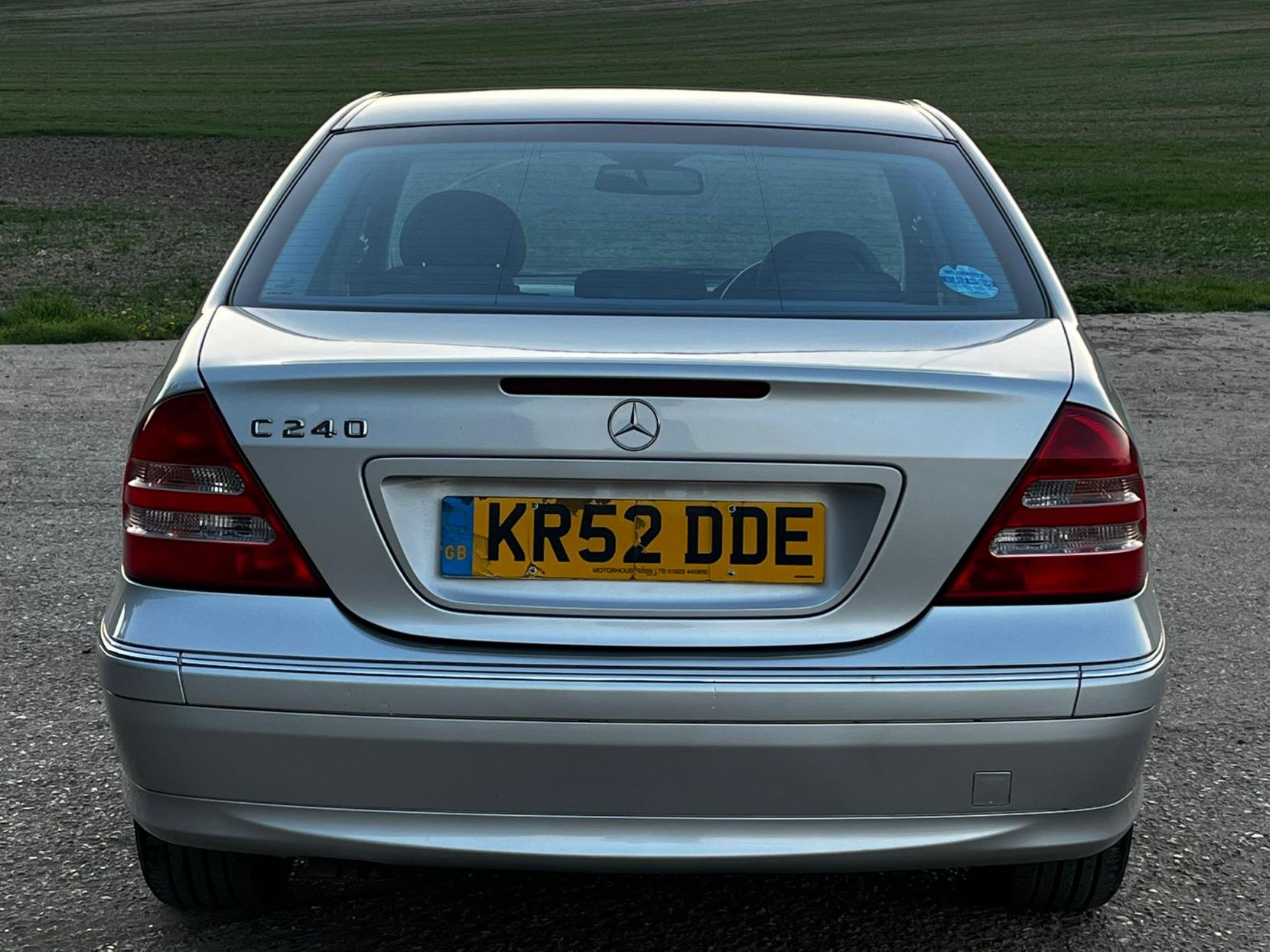 Mercedes-Benz C Class 2.6 C240 Avantgarde SE Saloon 4dr Petrol Automatic (256 g/km, 170 bhp)