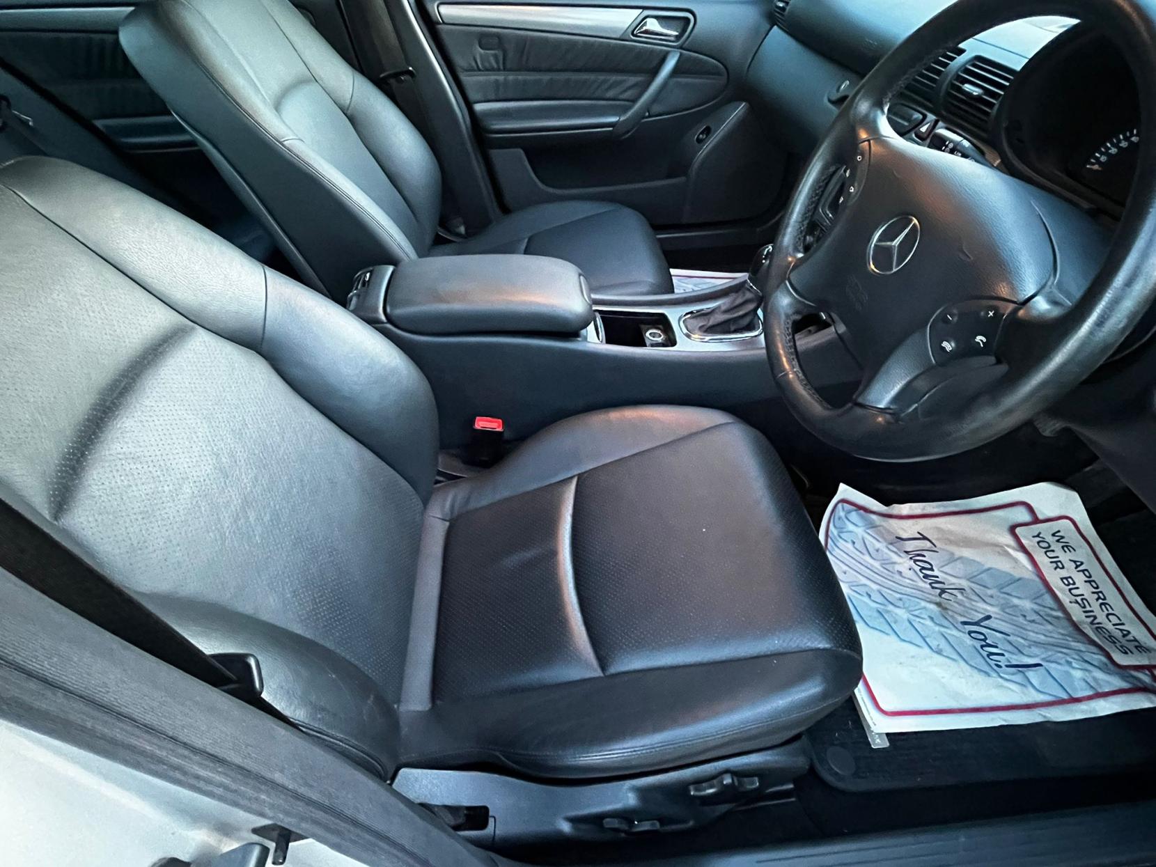 Mercedes-Benz C Class 2.6 C240 Avantgarde SE Saloon 4dr Petrol Automatic (256 g/km, 170 bhp)