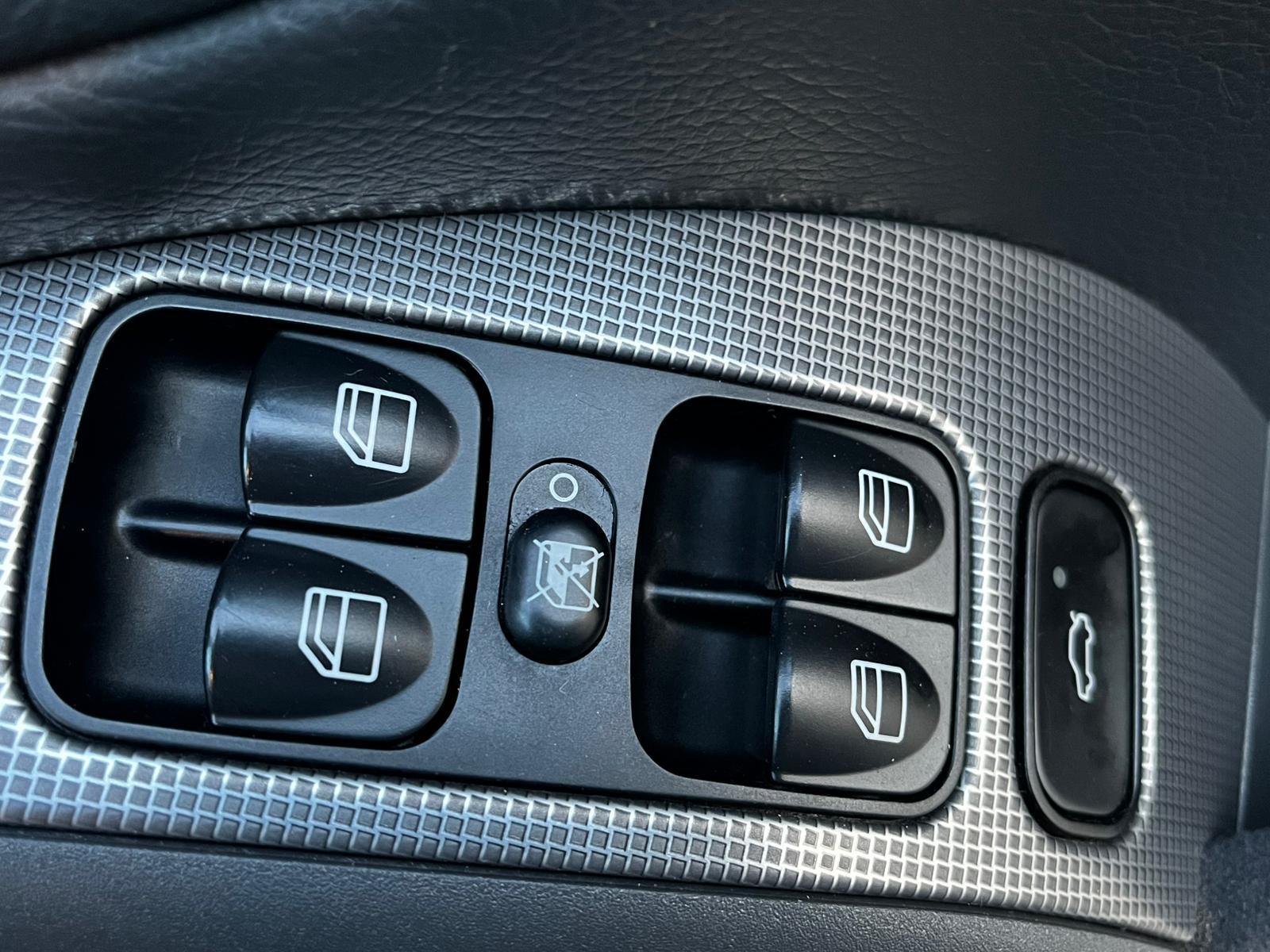 Mercedes-Benz C Class 2.6 C240 Avantgarde SE Saloon 4dr Petrol Automatic (256 g/km, 170 bhp)