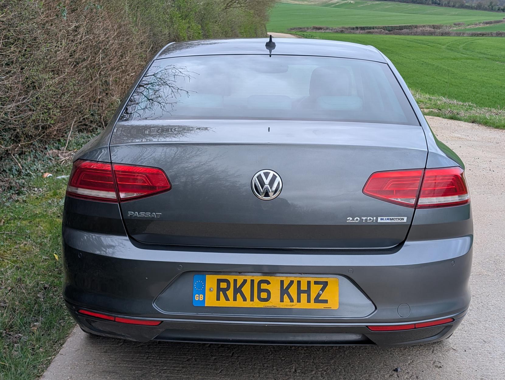 Volkswagen Passat 2.0 TDI BlueMotion Tech SE Business Saloon 4dr Diesel DSG Euro 6 (s/s) (150 ps)