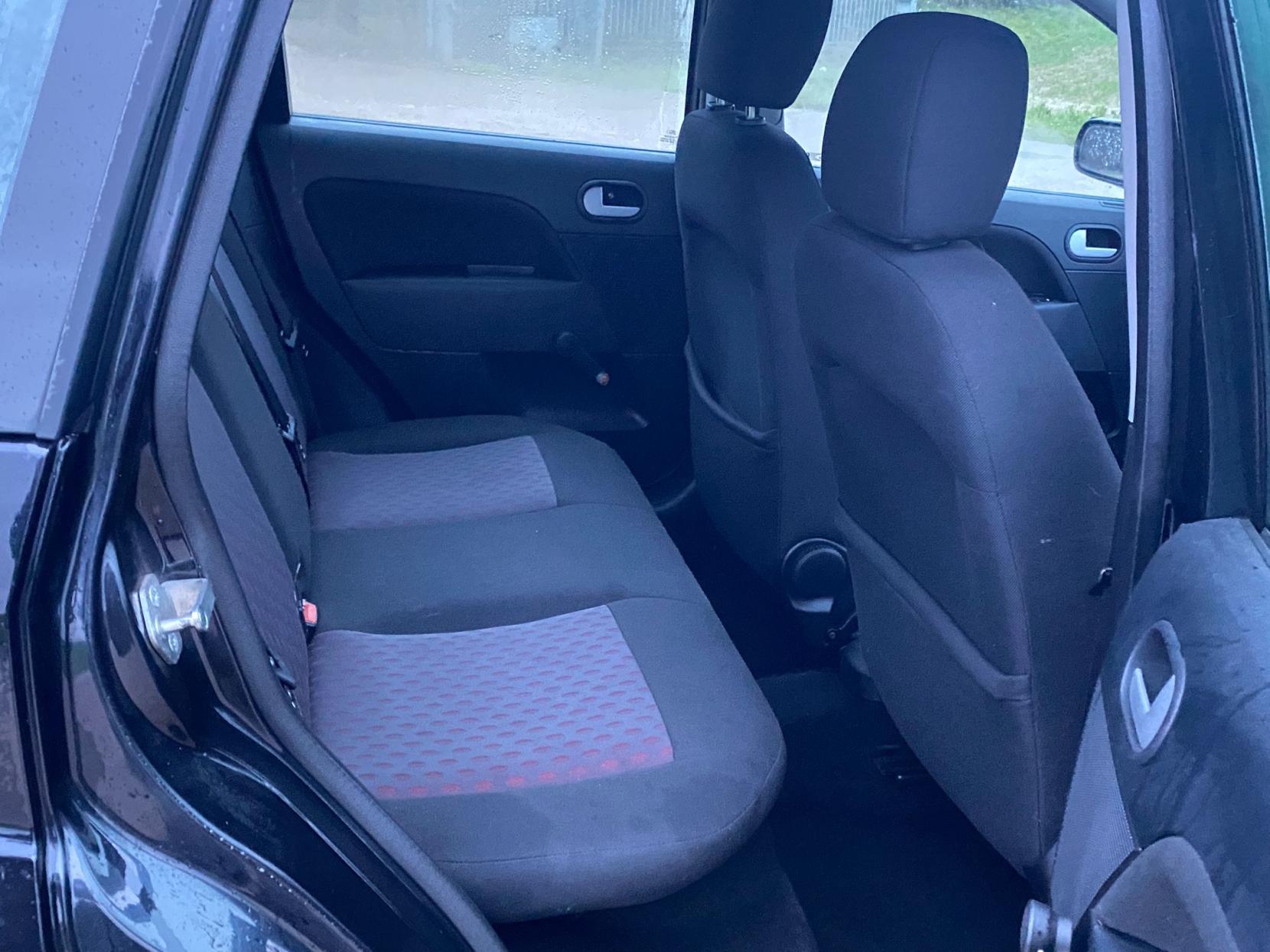 Ford Fiesta 1.4 Zetec Climate Hatchback 5dr Petrol Manual (154 g/km, 79 bhp)