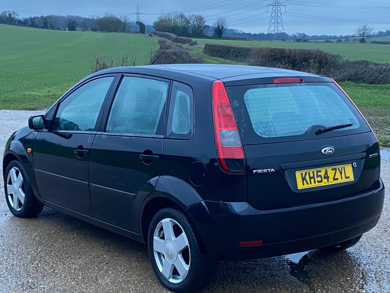 Ford Fiesta 1.4 Zetec Climate Hatchback 5dr Petrol Manual (154 g/km, 79 bhp)