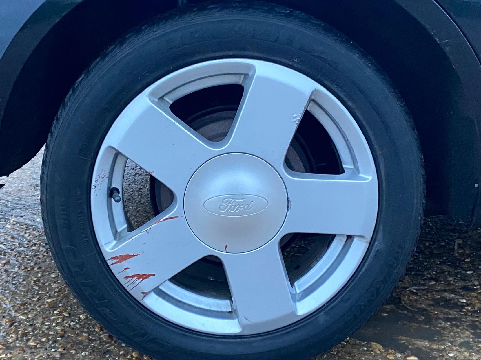 Ford Fiesta 1.4 Zetec Climate Hatchback 5dr Petrol Manual (154 g/km, 79 bhp)