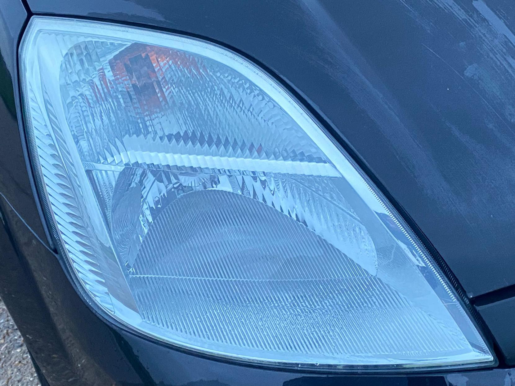 Ford Fiesta 1.4 Zetec Climate Hatchback 5dr Petrol Manual (154 g/km, 79 bhp)