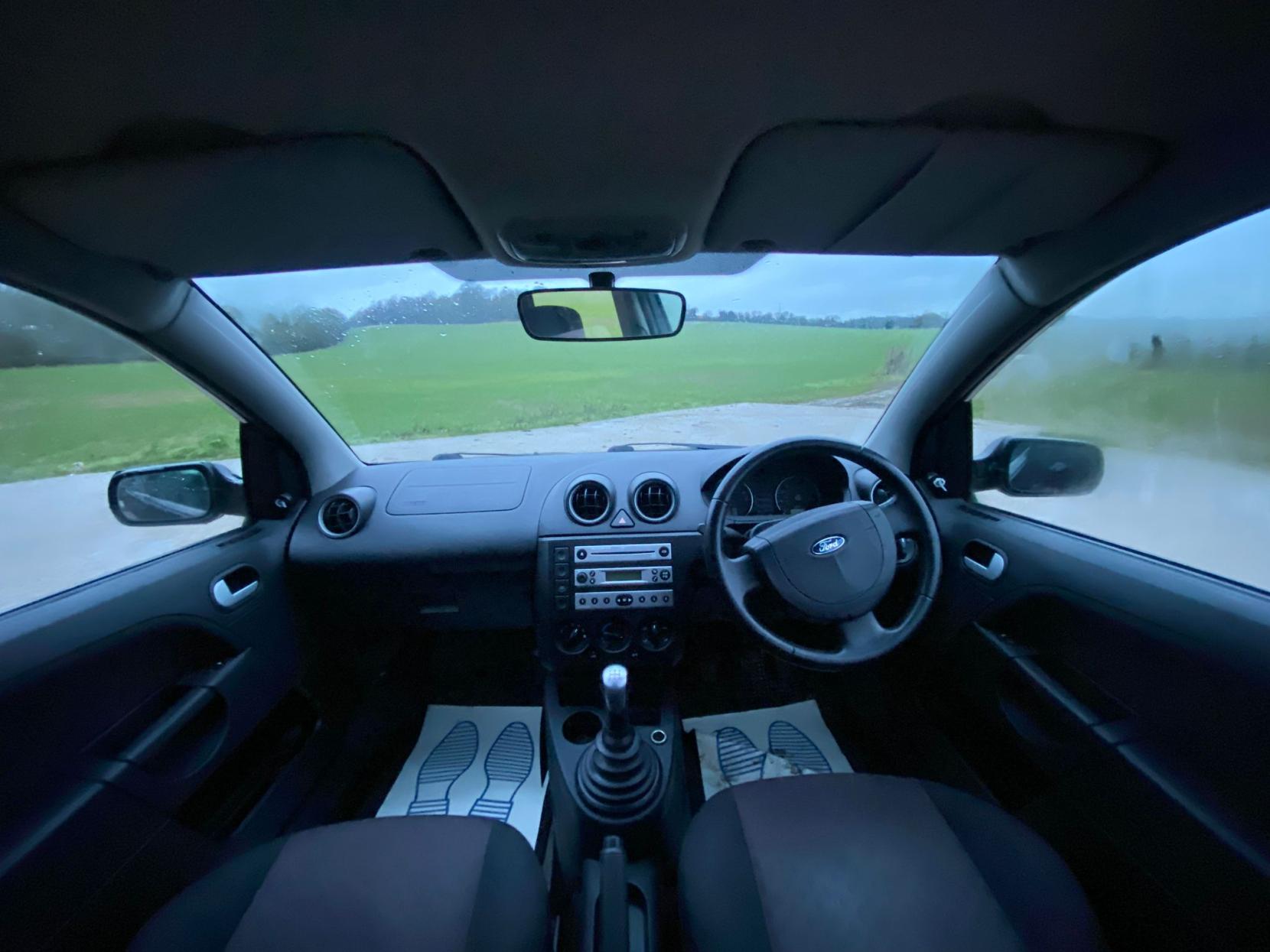 Ford Fiesta 1.4 Zetec Climate Hatchback 5dr Petrol Manual (154 g/km, 79 bhp)