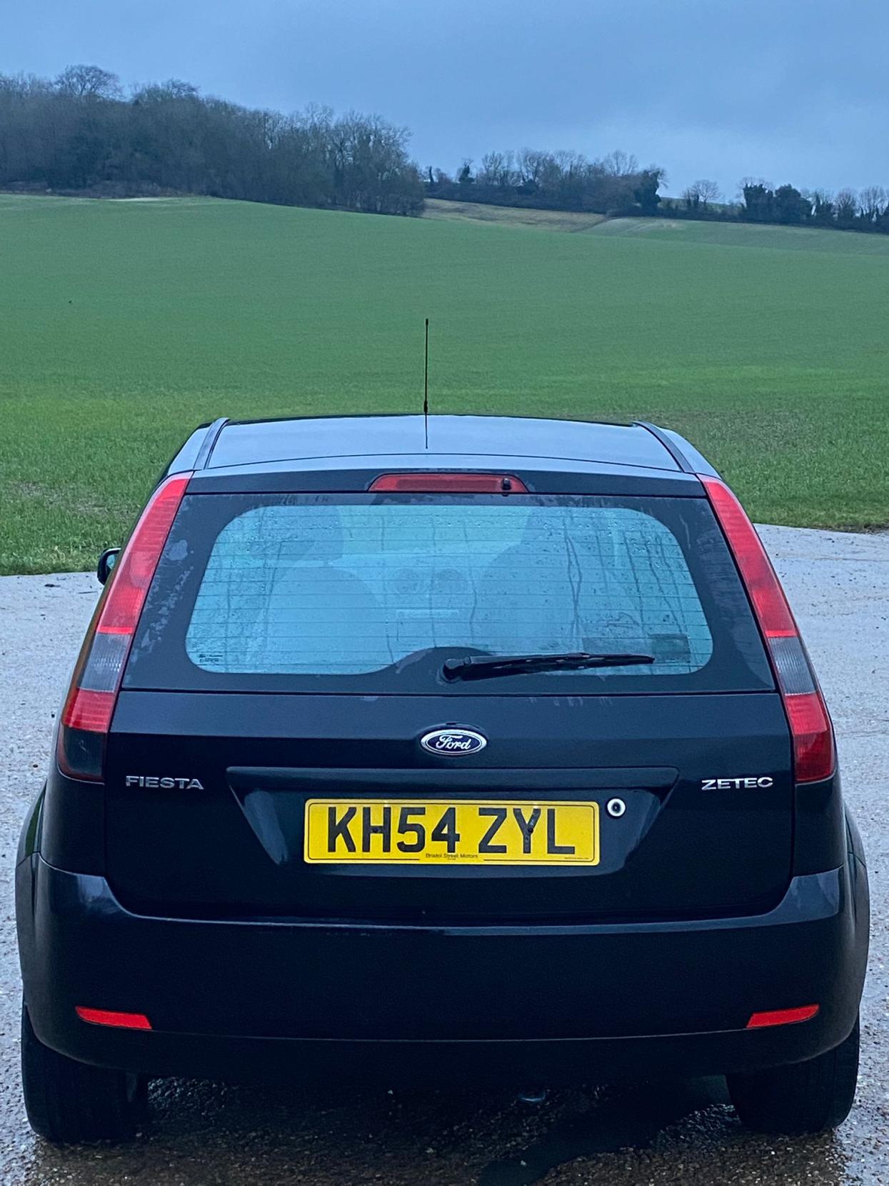 Ford Fiesta 1.4 Zetec Climate Hatchback 5dr Petrol Manual (154 g/km, 79 bhp)