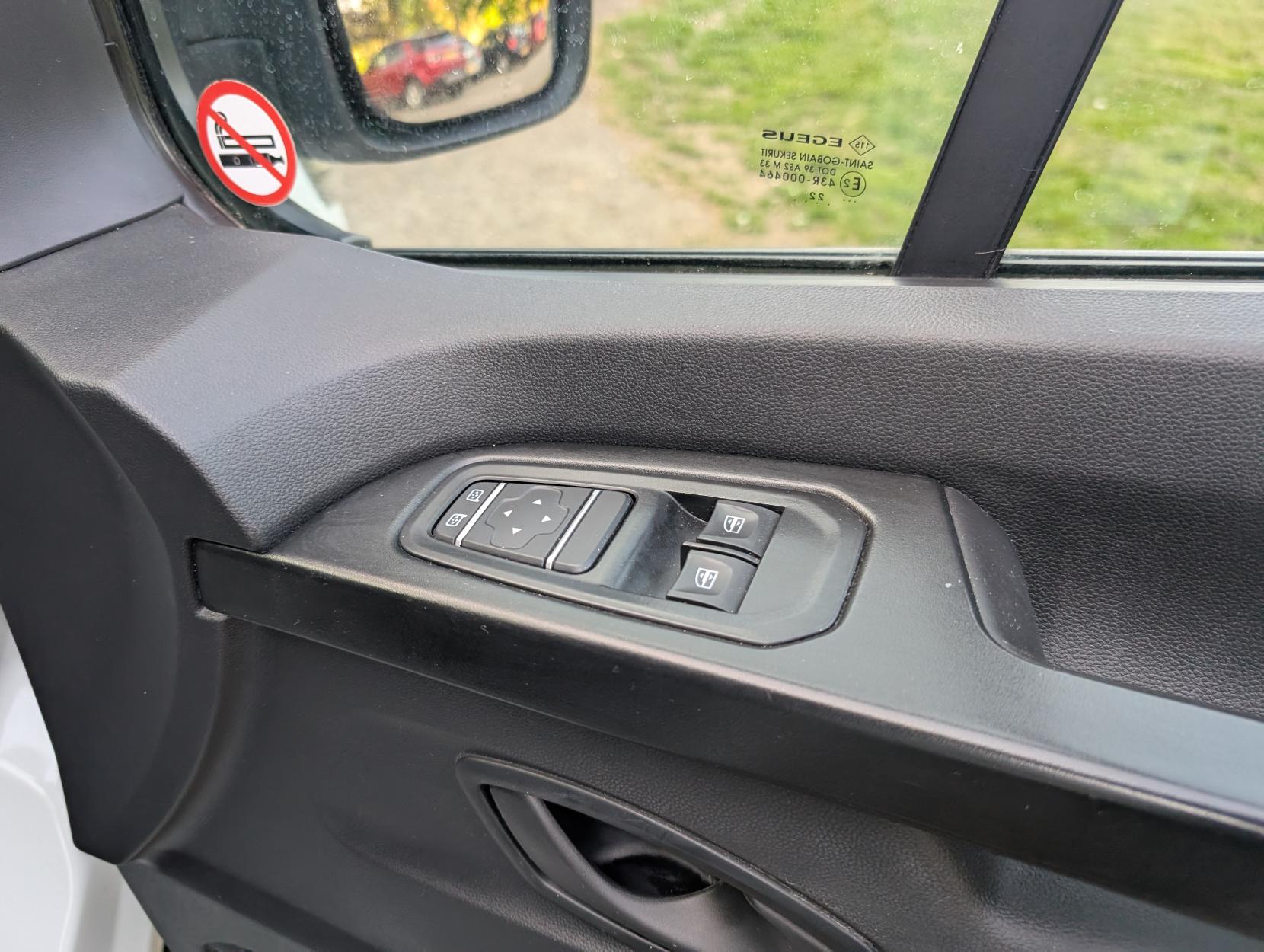 Renault Trafic 2.0 dCi Blue 28 Business+ Panel Van 5dr Diesel Manual SWB Euro 6 (s/s) (130 ps)