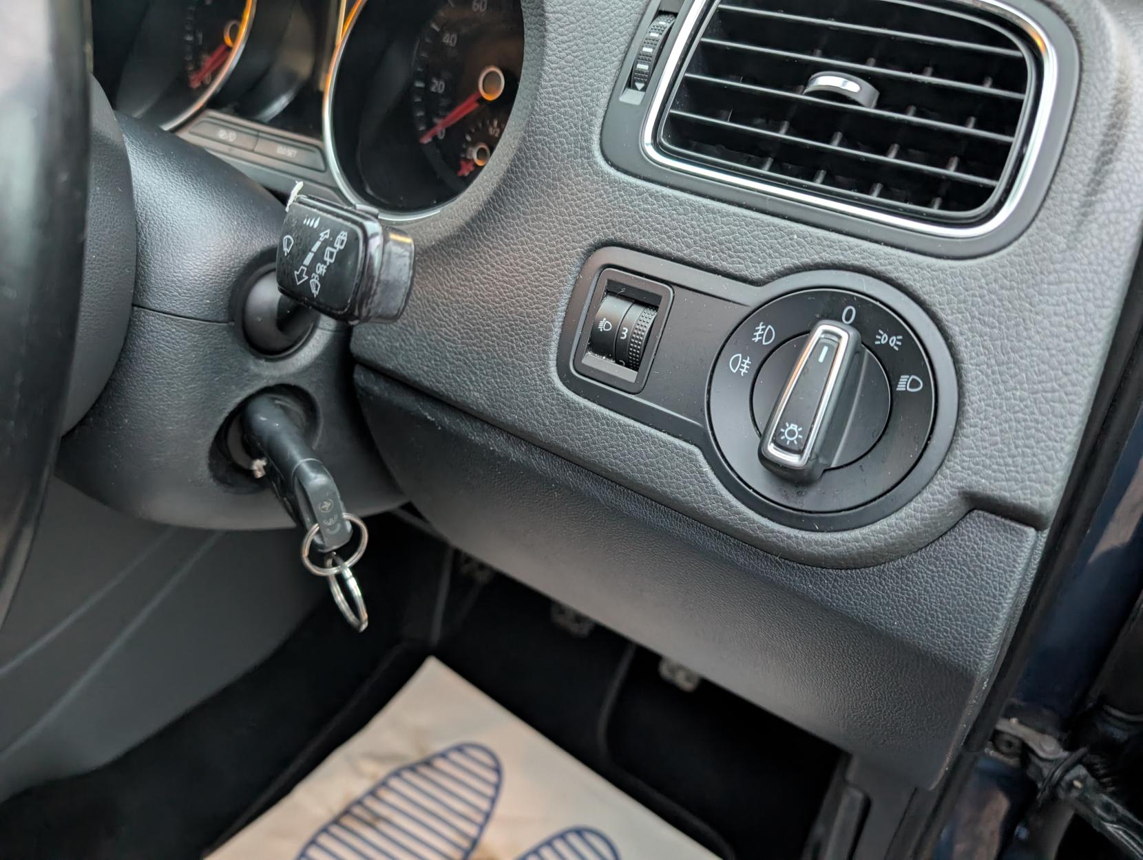 Volkswagen Polo 1.0 BlueMotion Tech Match Hatchback 3dr Petrol Manual Euro 6 (s/s) (60 ps)