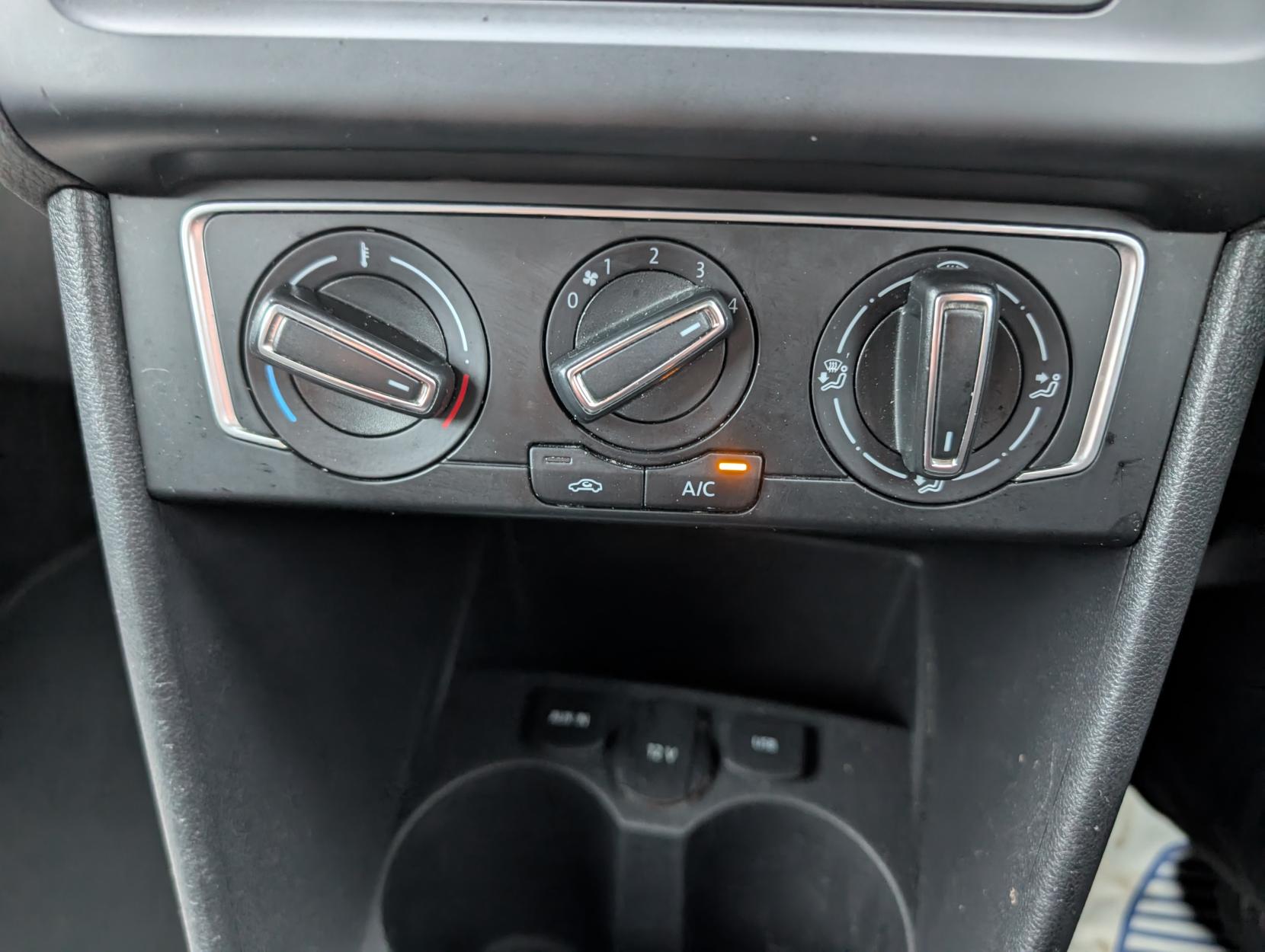 Volkswagen Polo 1.0 BlueMotion Tech Match Hatchback 3dr Petrol Manual Euro 6 (s/s) (60 ps)