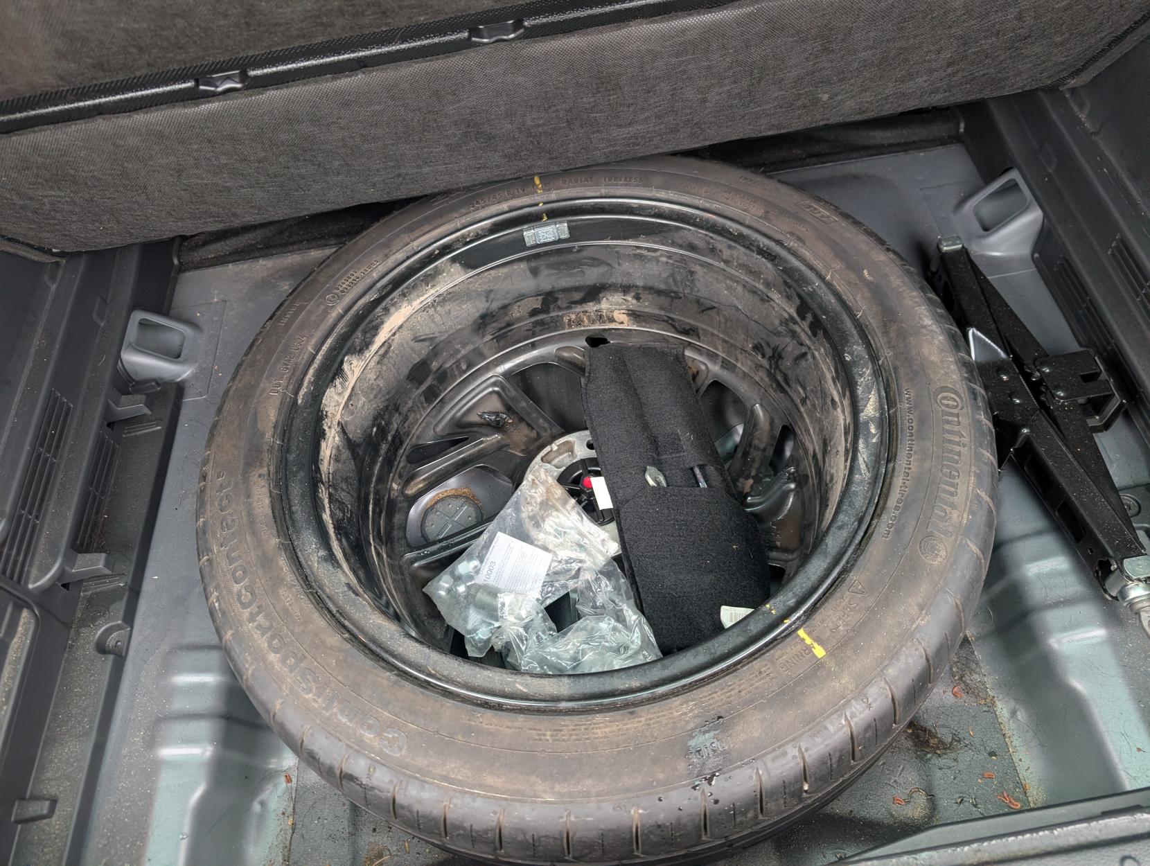 Hyundai TUCSON 2.0 CRDi Premium SUV 5dr Diesel Auto 4WD Euro 6 (185 ps)