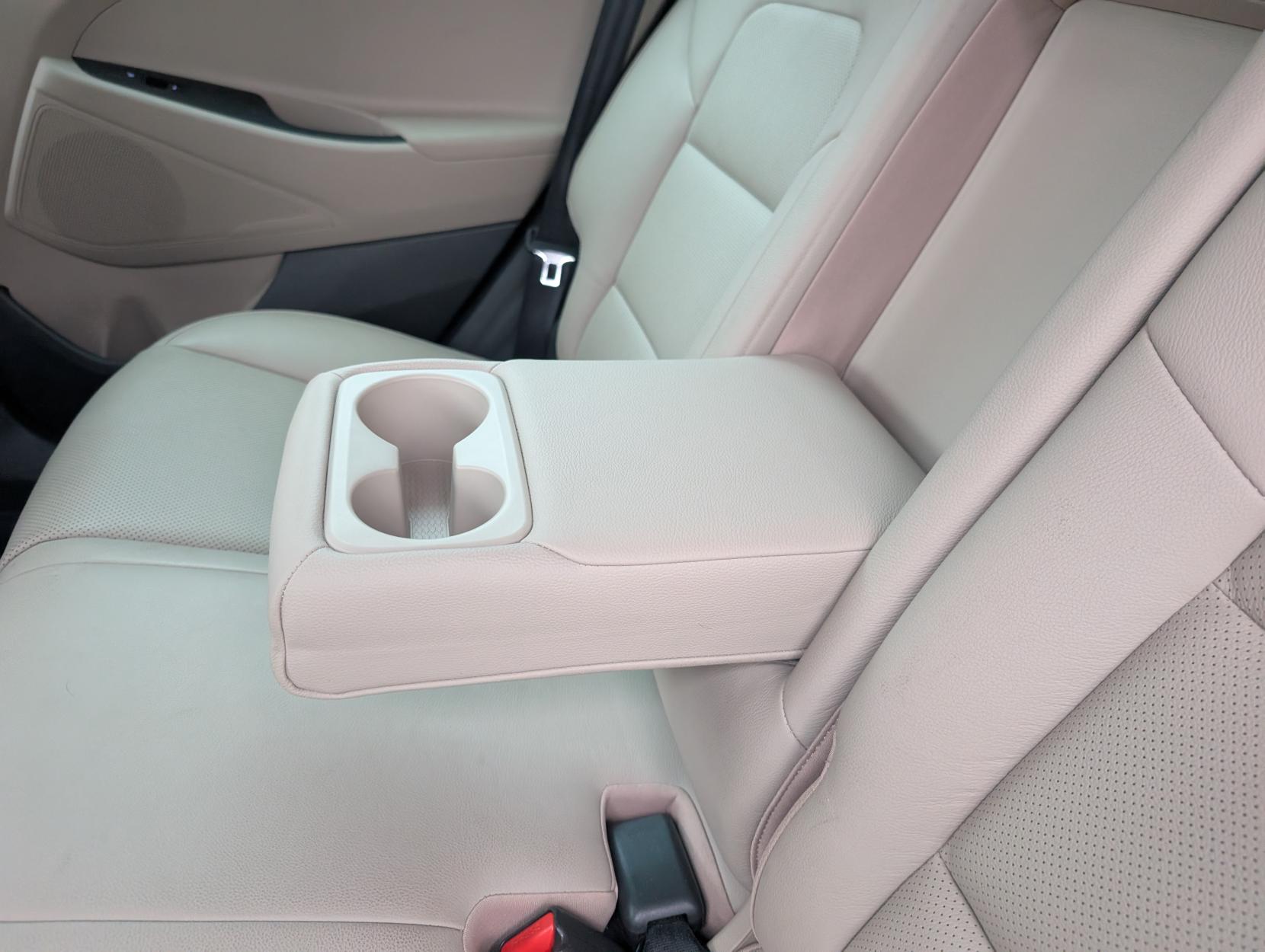 Hyundai TUCSON 2.0 CRDi Premium SUV 5dr Diesel Auto 4WD Euro 6 (185 ps)