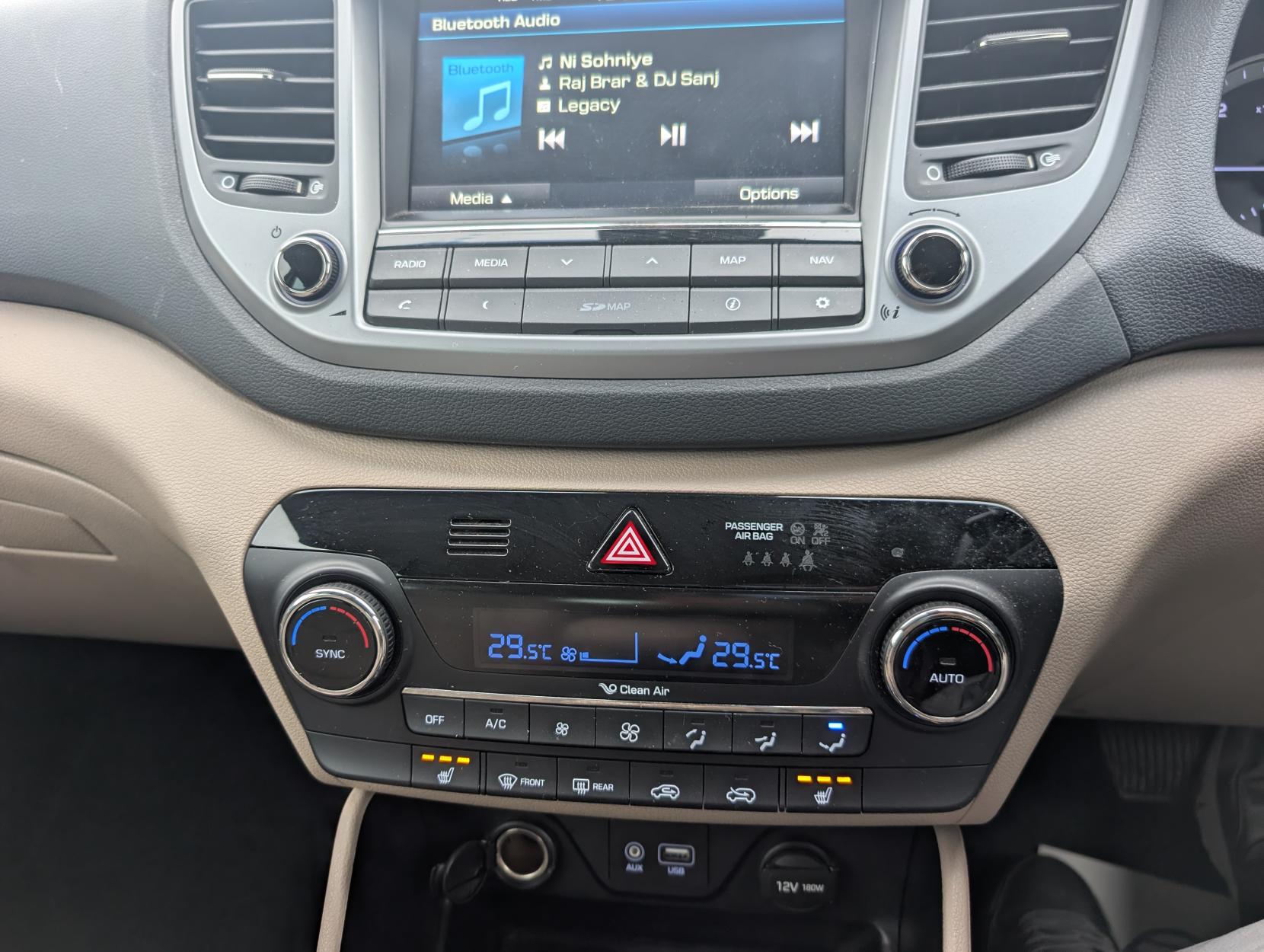 Hyundai TUCSON 2.0 CRDi Premium SUV 5dr Diesel Auto 4WD Euro 6 (185 ps)