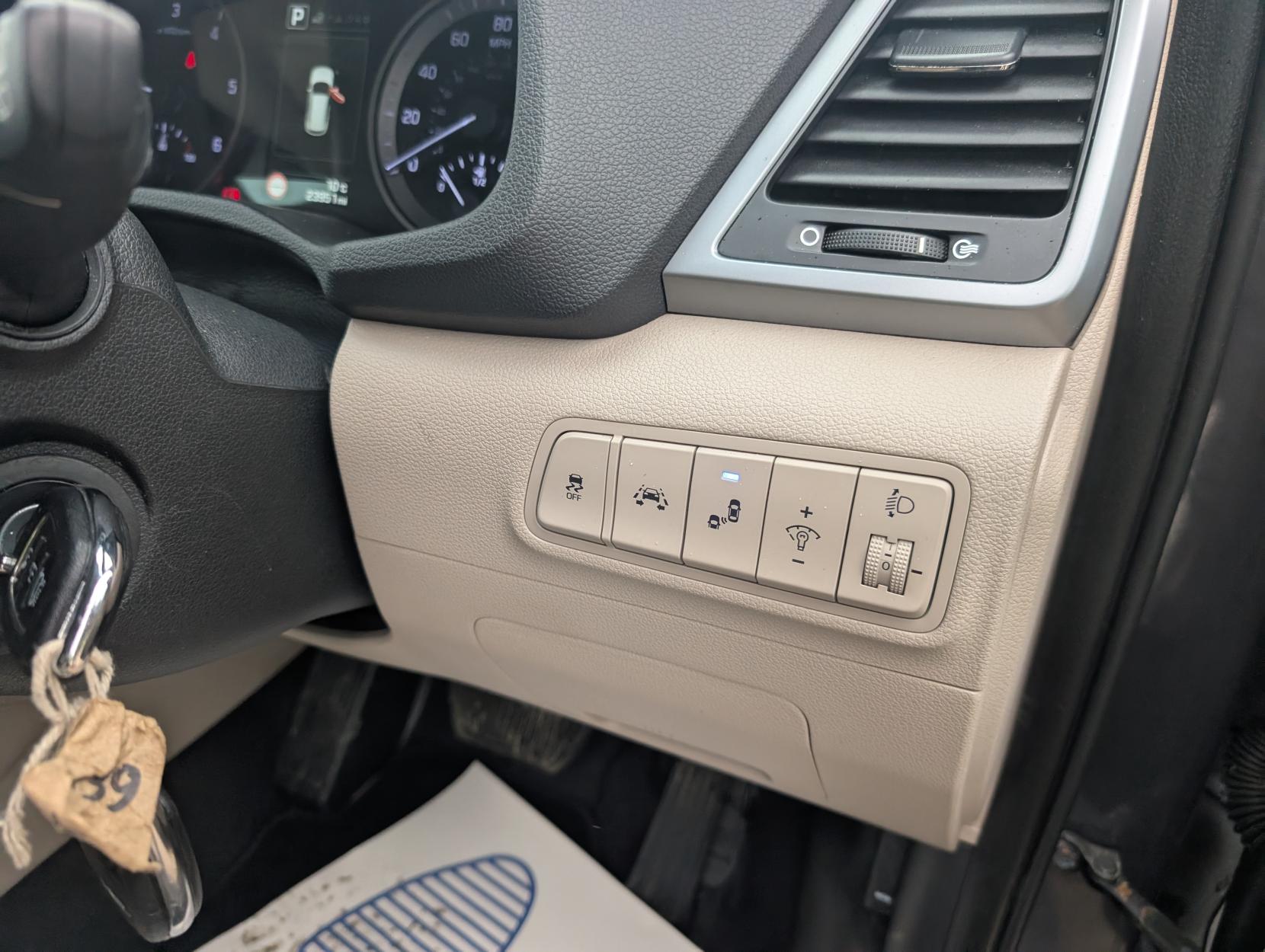 Hyundai TUCSON 2.0 CRDi Premium SUV 5dr Diesel Auto 4WD Euro 6 (185 ps)