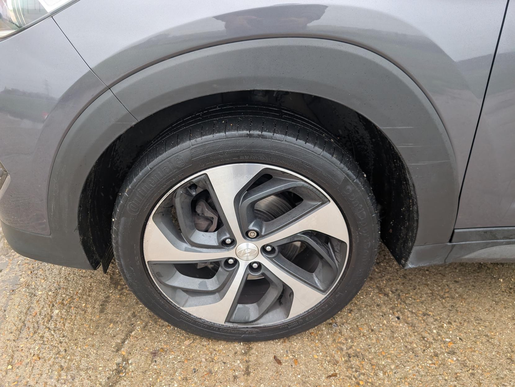 Hyundai TUCSON 2.0 CRDi Premium SUV 5dr Diesel Auto 4WD Euro 6 (185 ps)