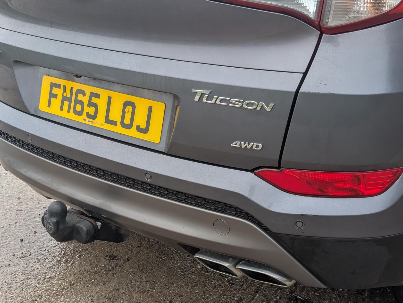 Hyundai TUCSON 2.0 CRDi Premium SUV 5dr Diesel Auto 4WD Euro 6 (185 ps)