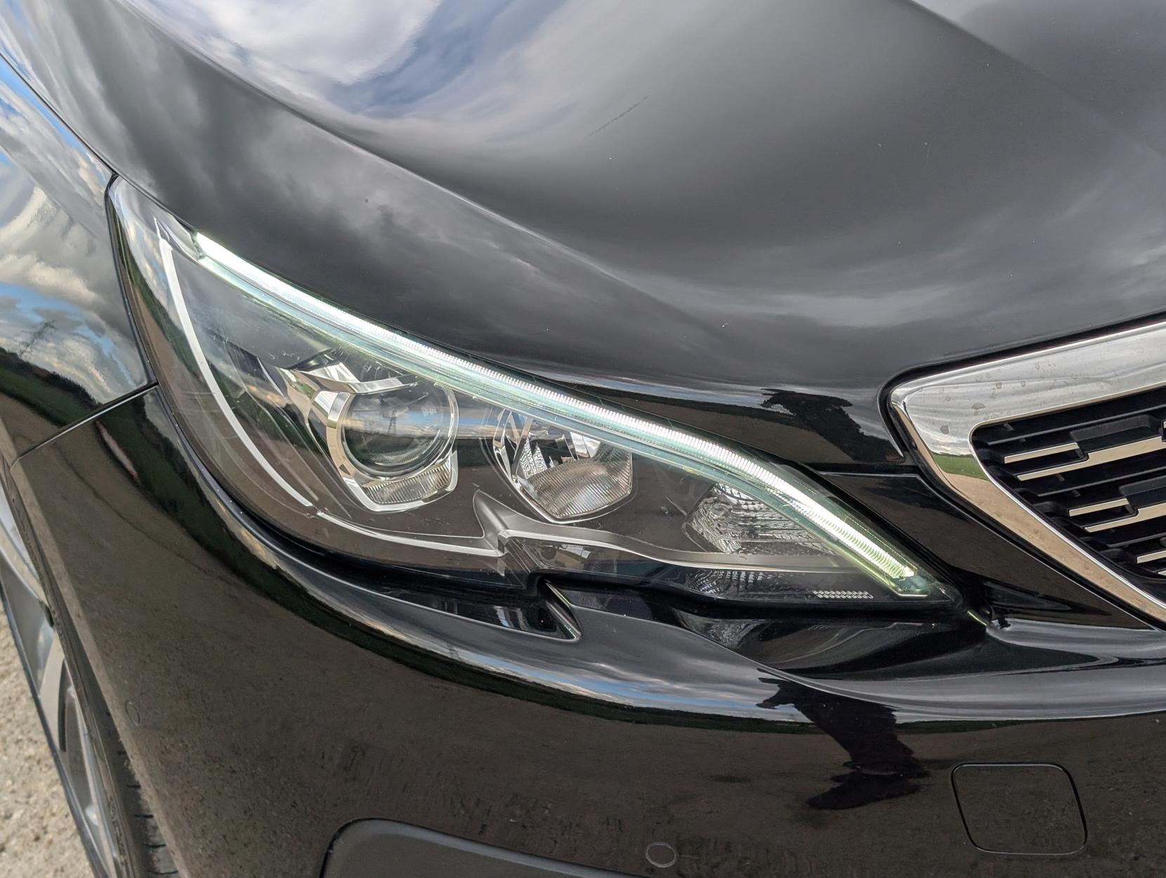 Peugeot 308 1.2 PureTech Tech Edition Hatchback 5dr Petrol Manual Euro 6 (s/s) (130 ps)