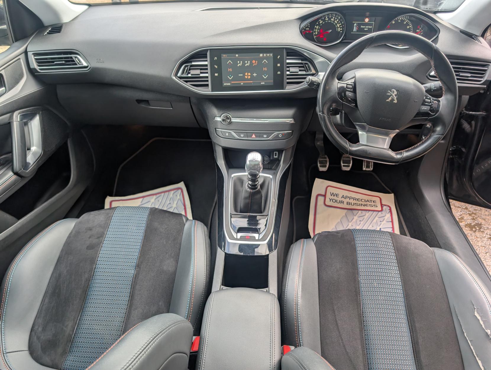 Peugeot 308 1.2 PureTech Tech Edition Hatchback 5dr Petrol Manual Euro 6 (s/s) (130 ps)