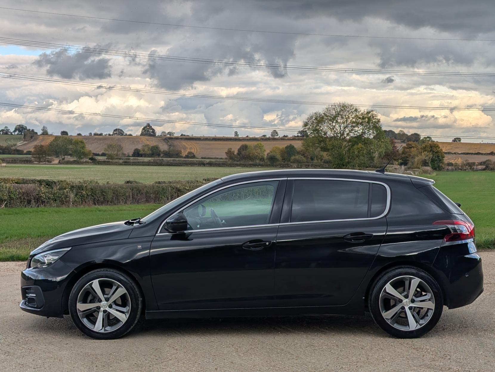 Peugeot 308 1.2 PureTech Tech Edition Hatchback 5dr Petrol Manual Euro 6 (s/s) (130 ps)