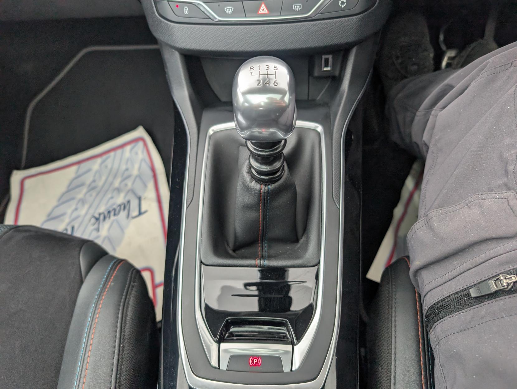 Peugeot 308 1.2 PureTech Tech Edition Hatchback 5dr Petrol Manual Euro 6 (s/s) (130 ps)