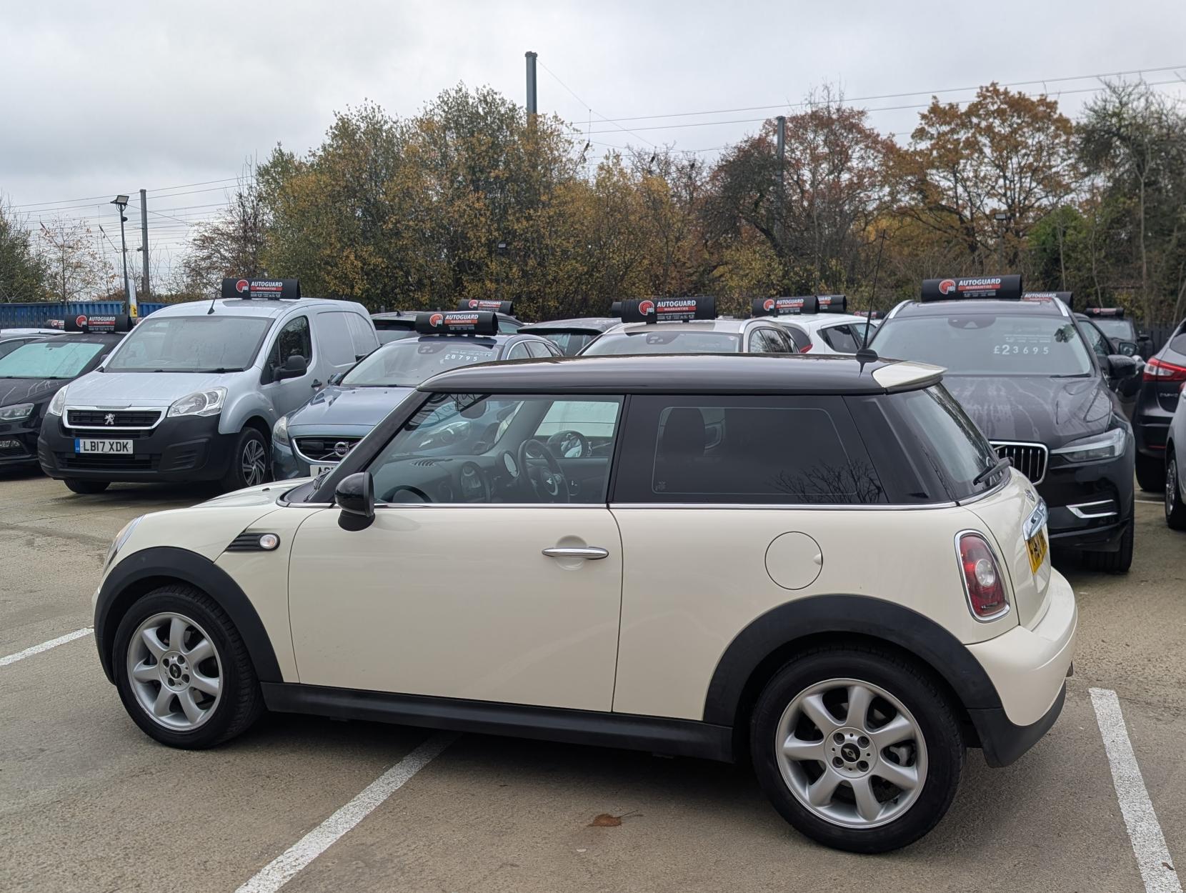 MINI Hatch 1.6 Cooper Hatchback 3dr Petrol Manual Euro 4 (120 ps)