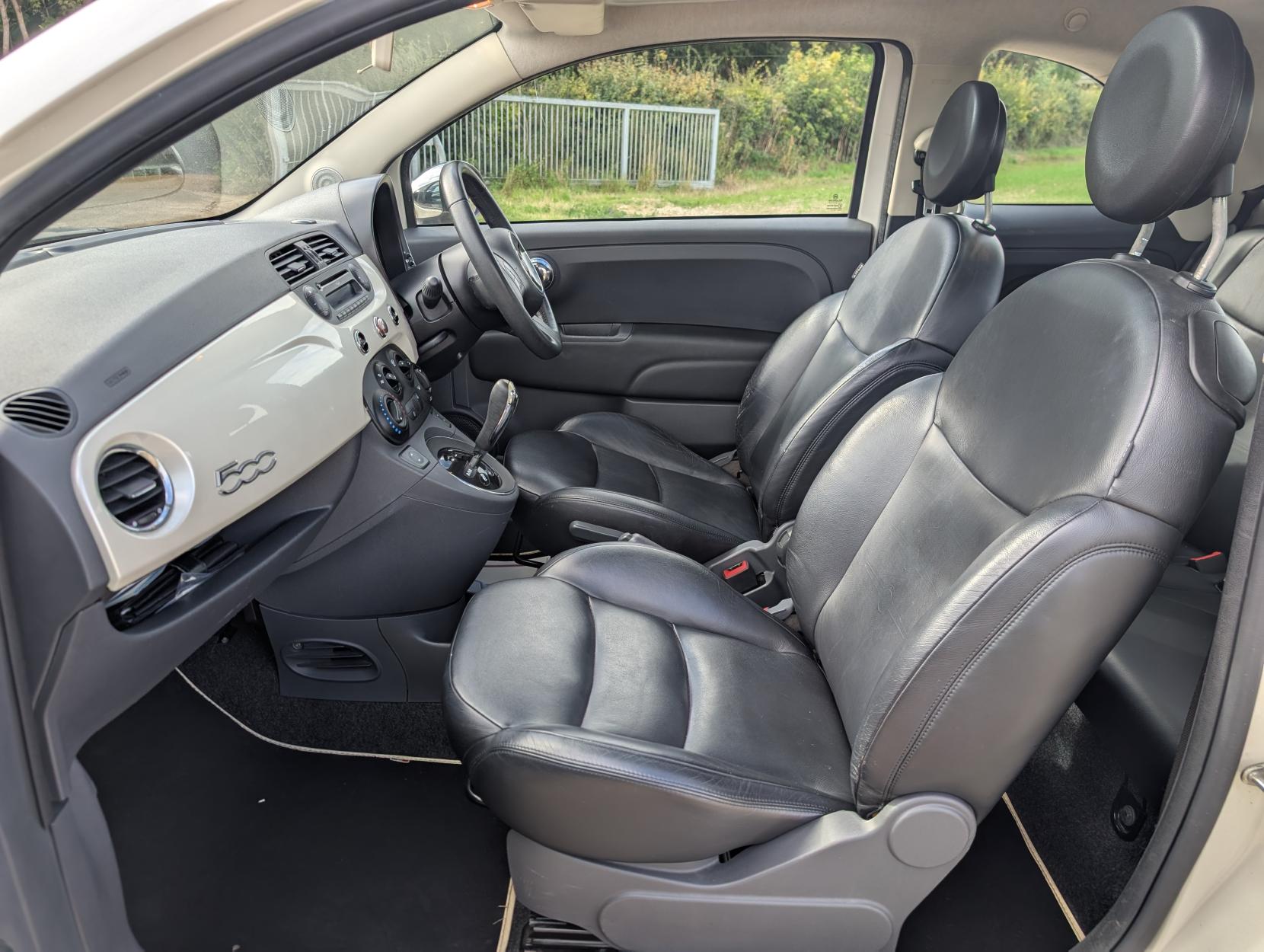Fiat 500 1.2 Lounge Hatchback 3dr Petrol Dualogic Euro 4 (69 bhp)