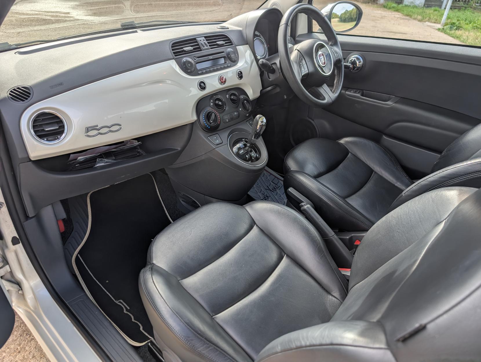 Fiat 500 1.2 Lounge Hatchback 3dr Petrol Dualogic Euro 4 (69 bhp)