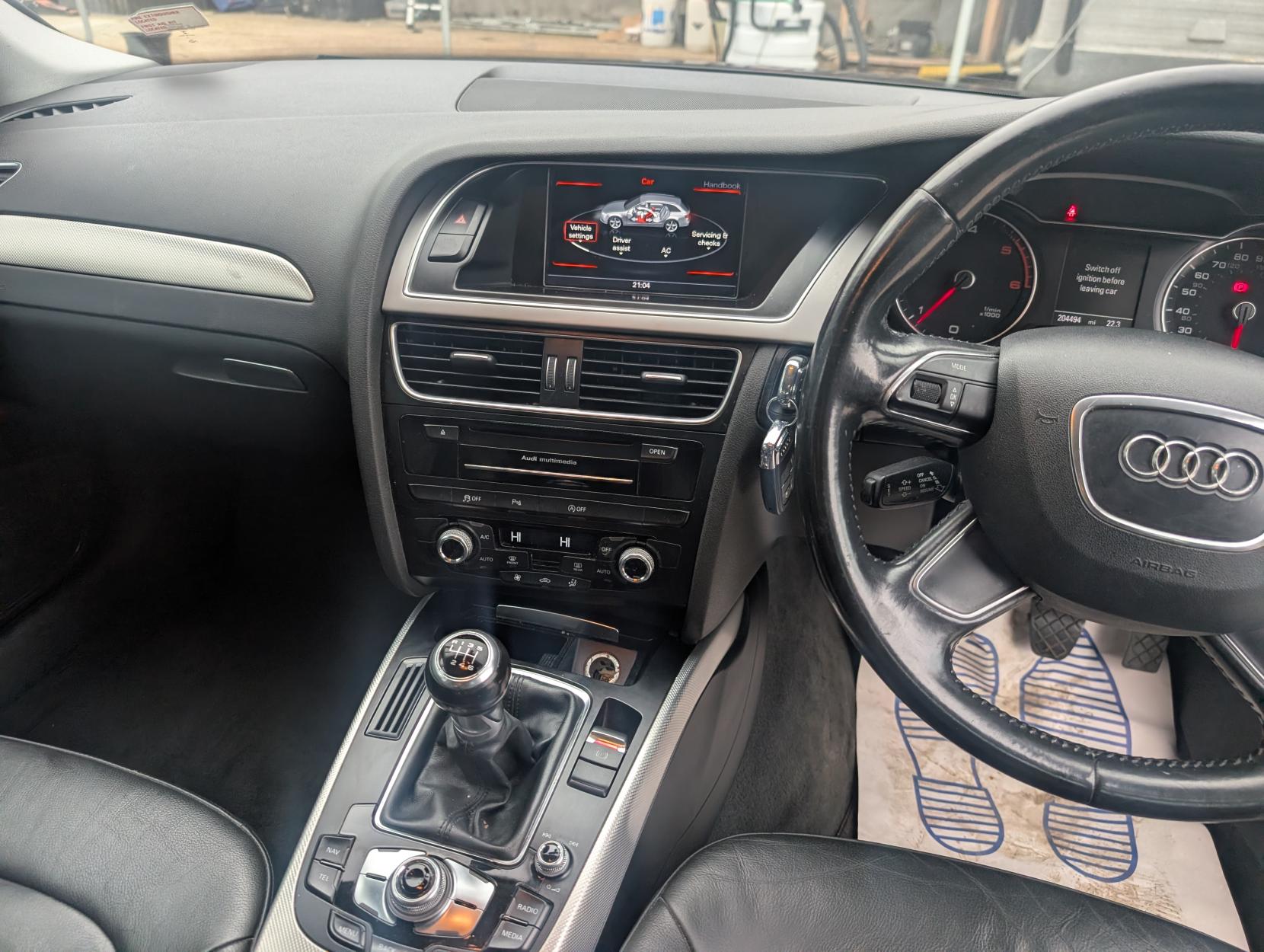 Audi A4 Avant 2.0 TDI ultra SE Technik Estate 5dr Diesel Manual Euro 6 (s/s) (163 ps)