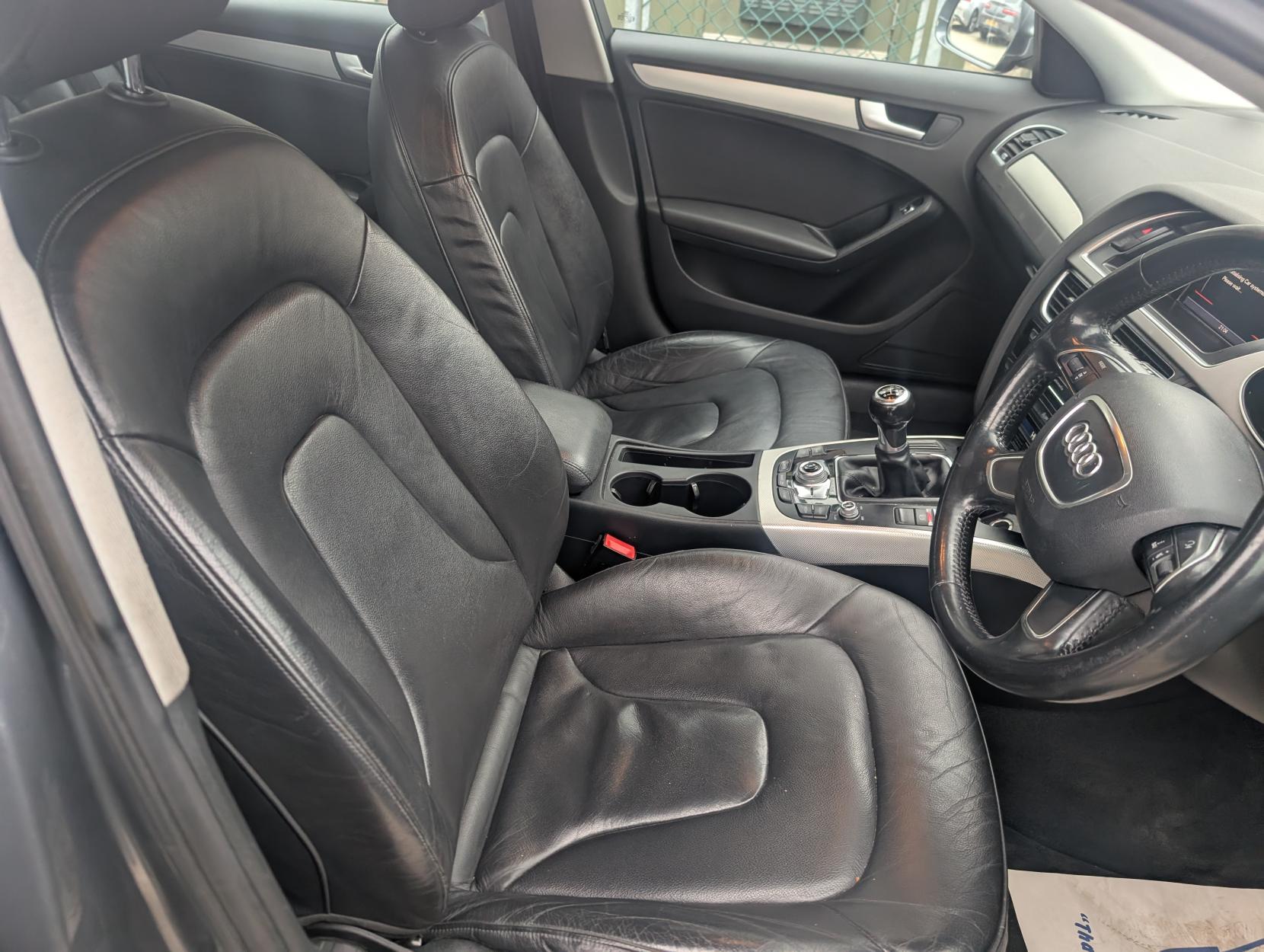 Audi A4 Avant 2.0 TDI ultra SE Technik Estate 5dr Diesel Manual Euro 6 (s/s) (163 ps)