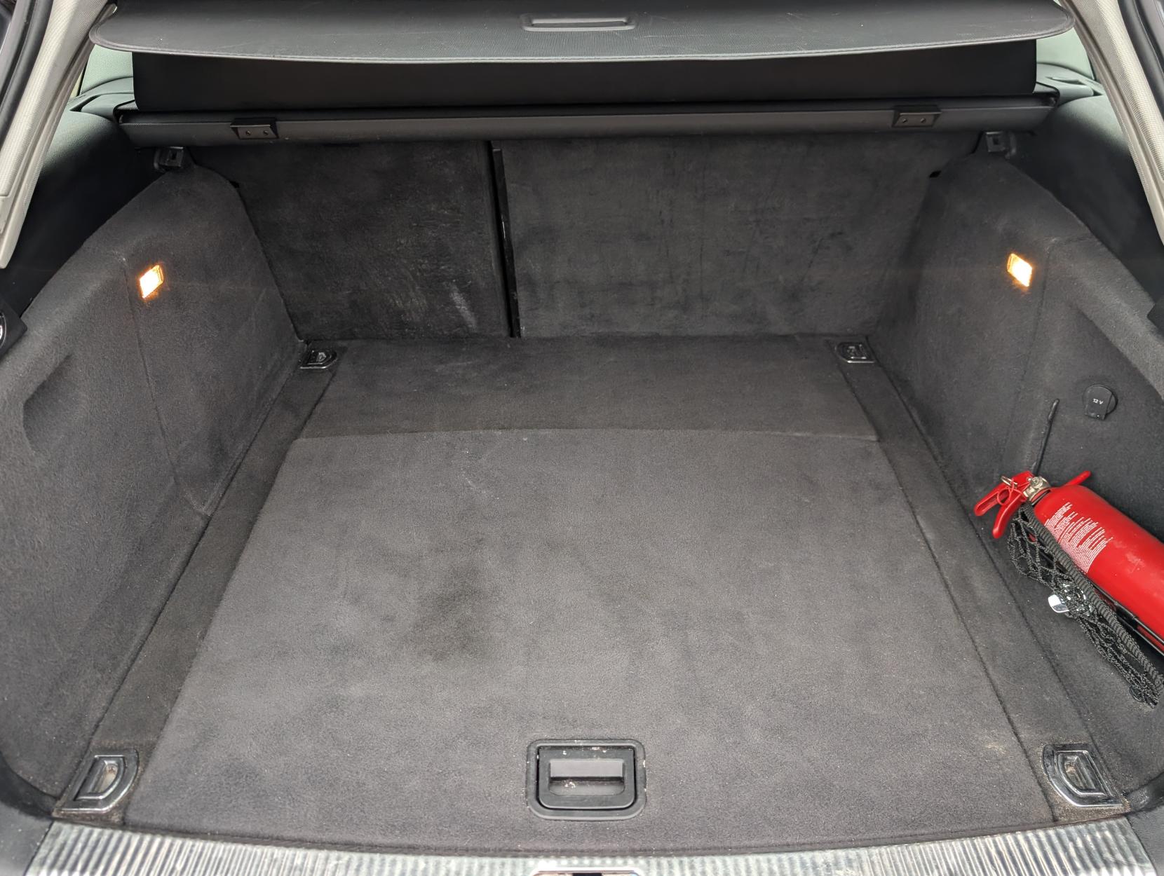 Audi A4 Avant 2.0 TDI ultra SE Technik Estate 5dr Diesel Manual Euro 6 (s/s) (163 ps)