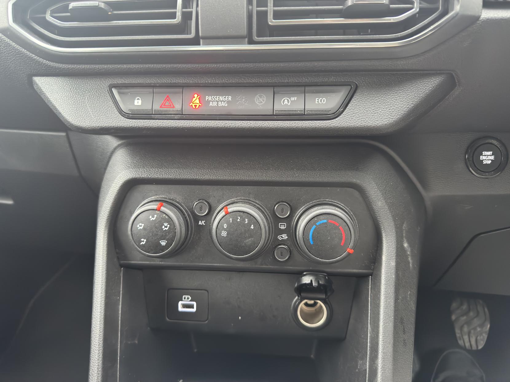 Dacia Sandero 1.0 TCe Comfort Hatchback 5dr Petrol Manual Euro 6 (s/s) (90 ps)