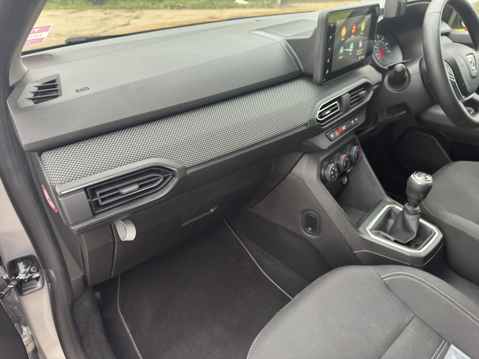 Dacia Sandero 1.0 TCe Comfort Hatchback 5dr Petrol Manual Euro 6 (s/s) (90 ps)