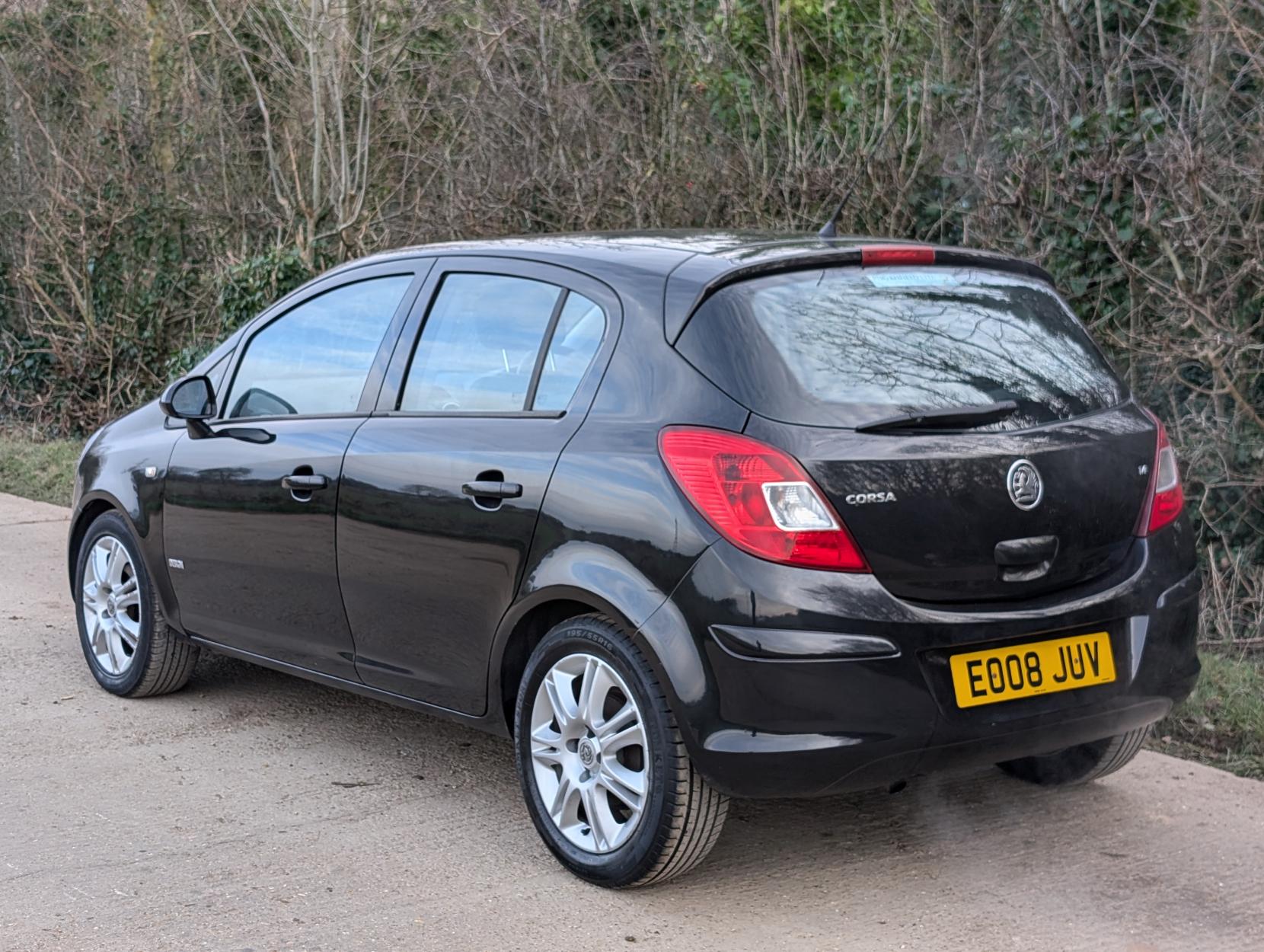 Vauxhall Corsa 1.4i 16v Design Hatchback 5dr Petrol Automatic (a/c) (166 g/km, 89 bhp)