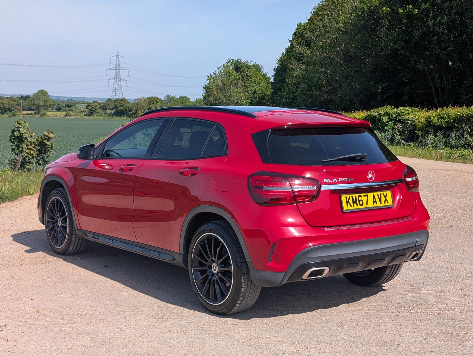 Mercedes-Benz GLA 2.1 GLA200d AMG Line (Premium Plus) SUV 5dr Diesel 7G-DCT Euro 6 (s/s) (136 ps)
