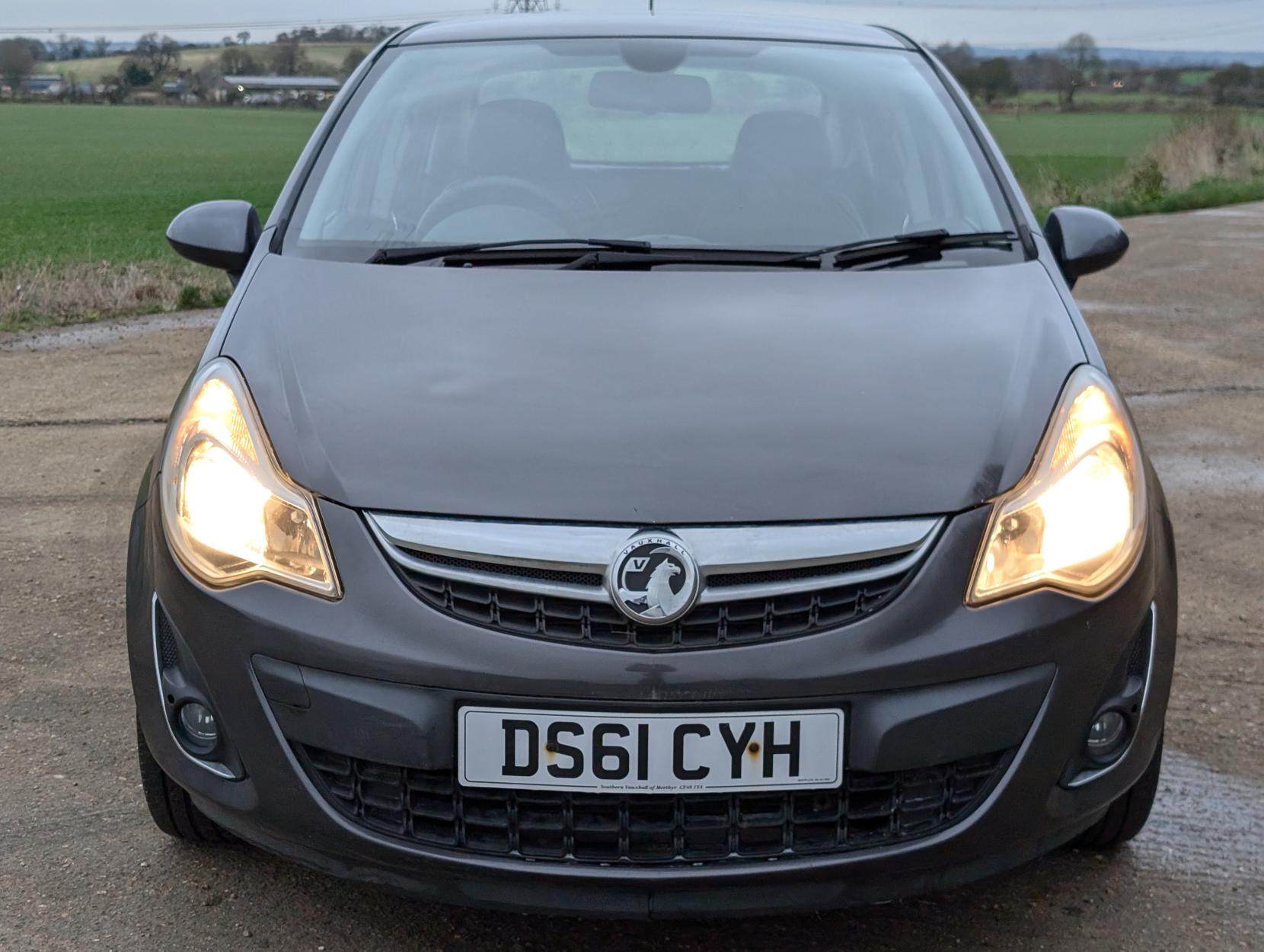 Vauxhall Corsa 1.4 16V SE Hatchback 5dr Petrol Manual Wide Ratio Euro 5 (100 ps)