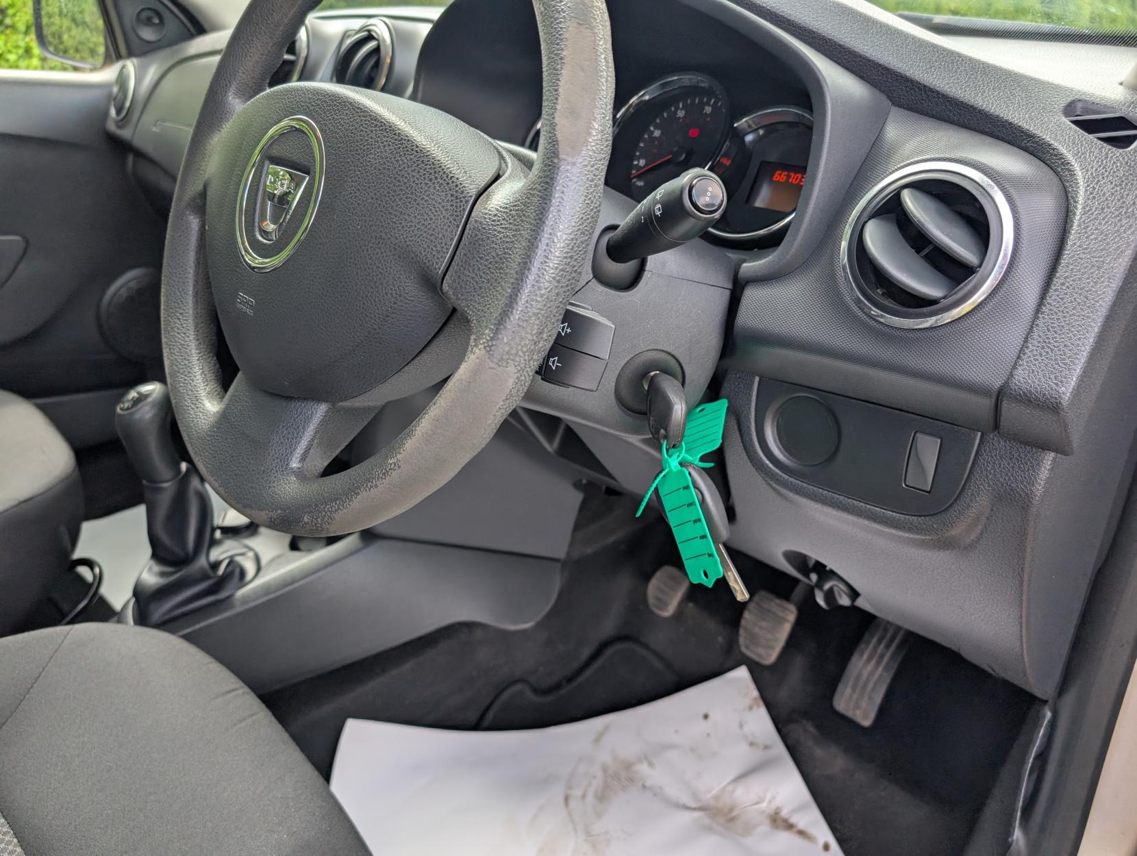 Dacia Sandero 1.2 Ambiance Hatchback 5dr Petrol Manual Euro 5 (75 ps)
