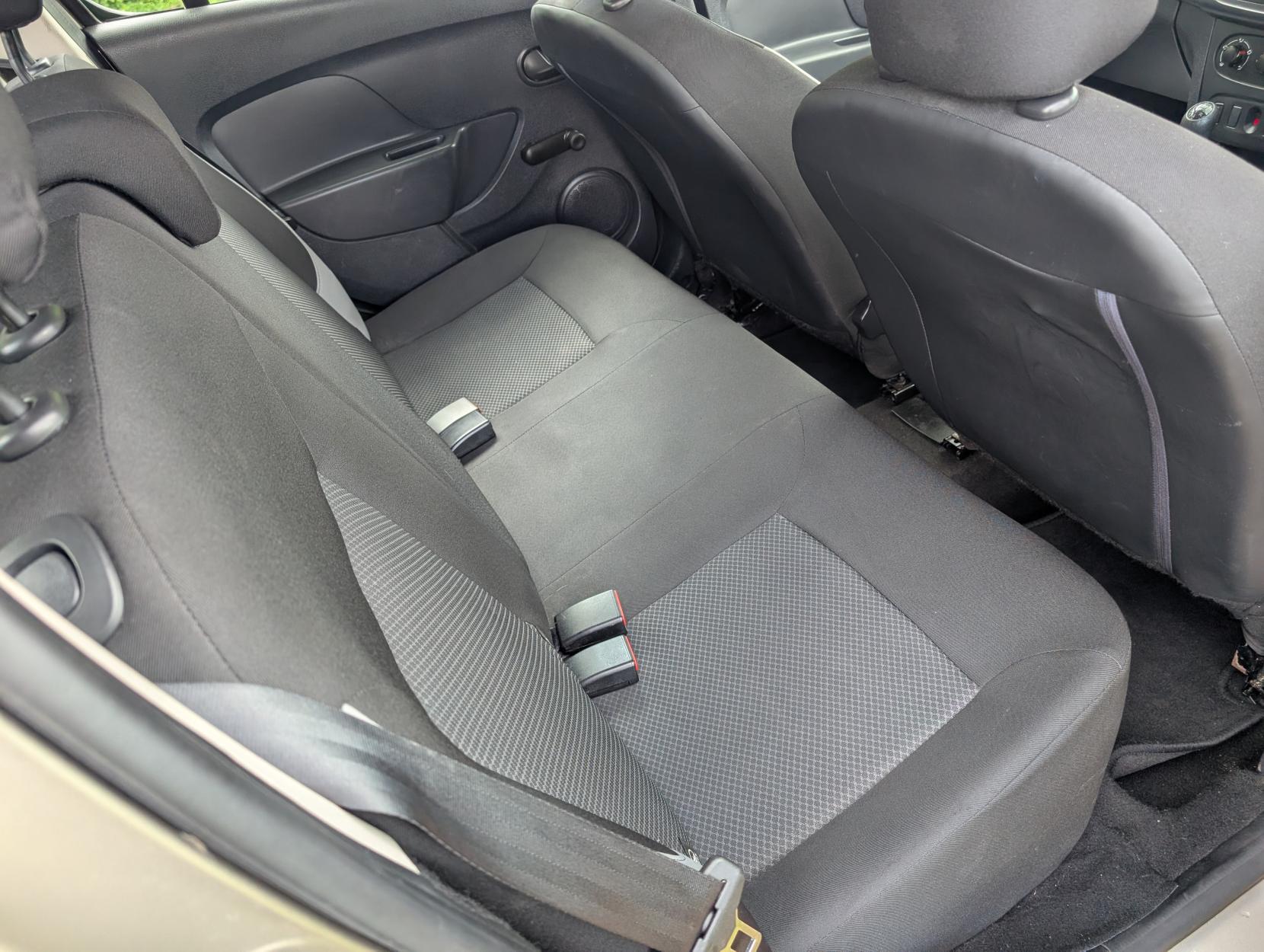 Dacia Sandero 1.2 Ambiance Hatchback 5dr Petrol Manual Euro 5 (75 ps)