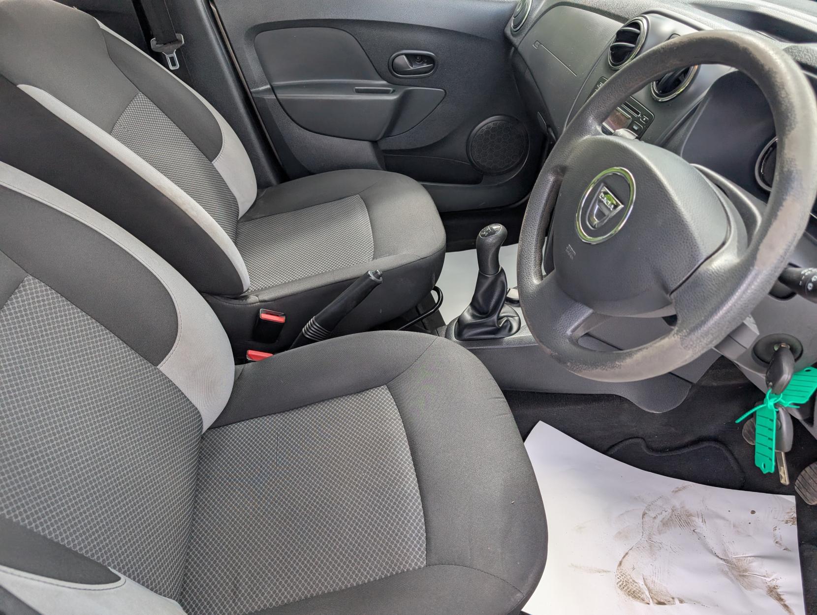 Dacia Sandero 1.2 Ambiance Hatchback 5dr Petrol Manual Euro 5 (75 ps)