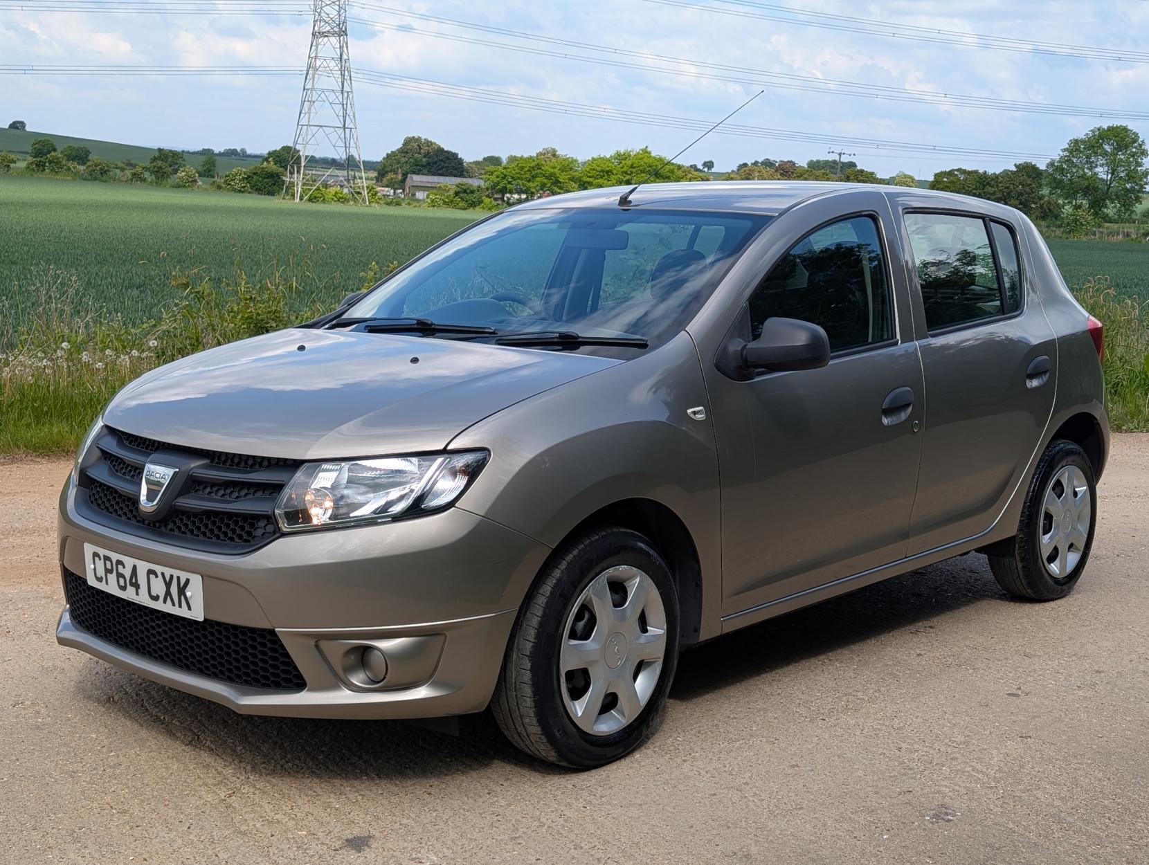 Dacia Sandero 1.2 Ambiance Hatchback 5dr Petrol Manual Euro 5 (75 ps)