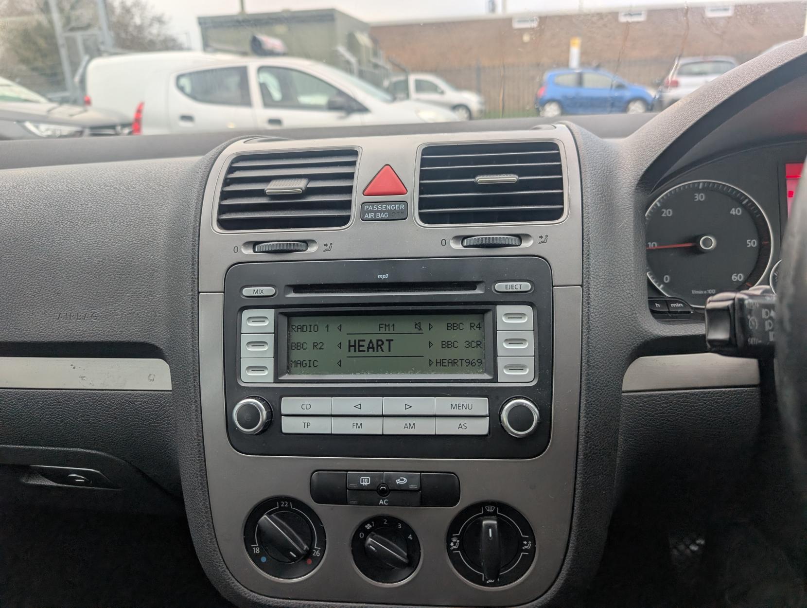 Volkswagen Golf 1.9 TDI Match Hatchback 5dr Diesel DSG (153 g/km, 103 bhp)