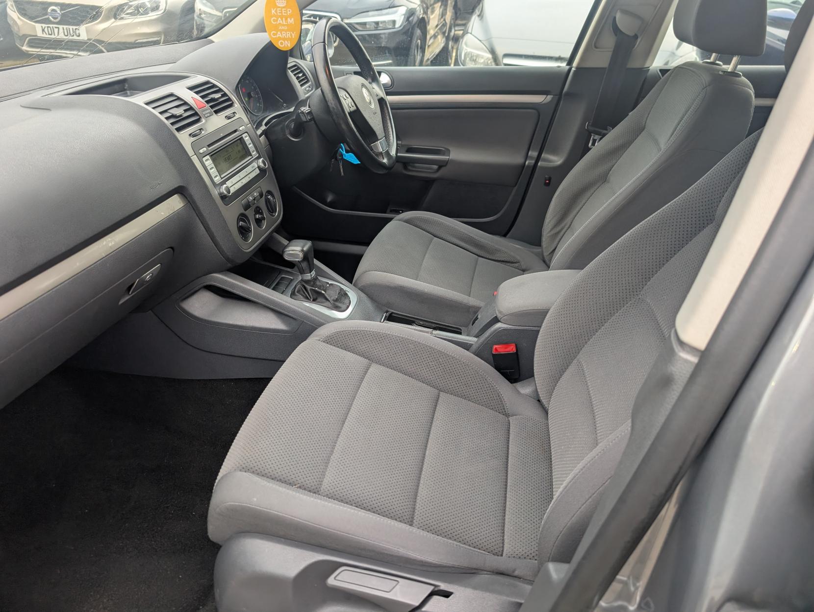 Volkswagen Golf 1.9 TDI Match Hatchback 5dr Diesel DSG (153 g/km, 103 bhp)