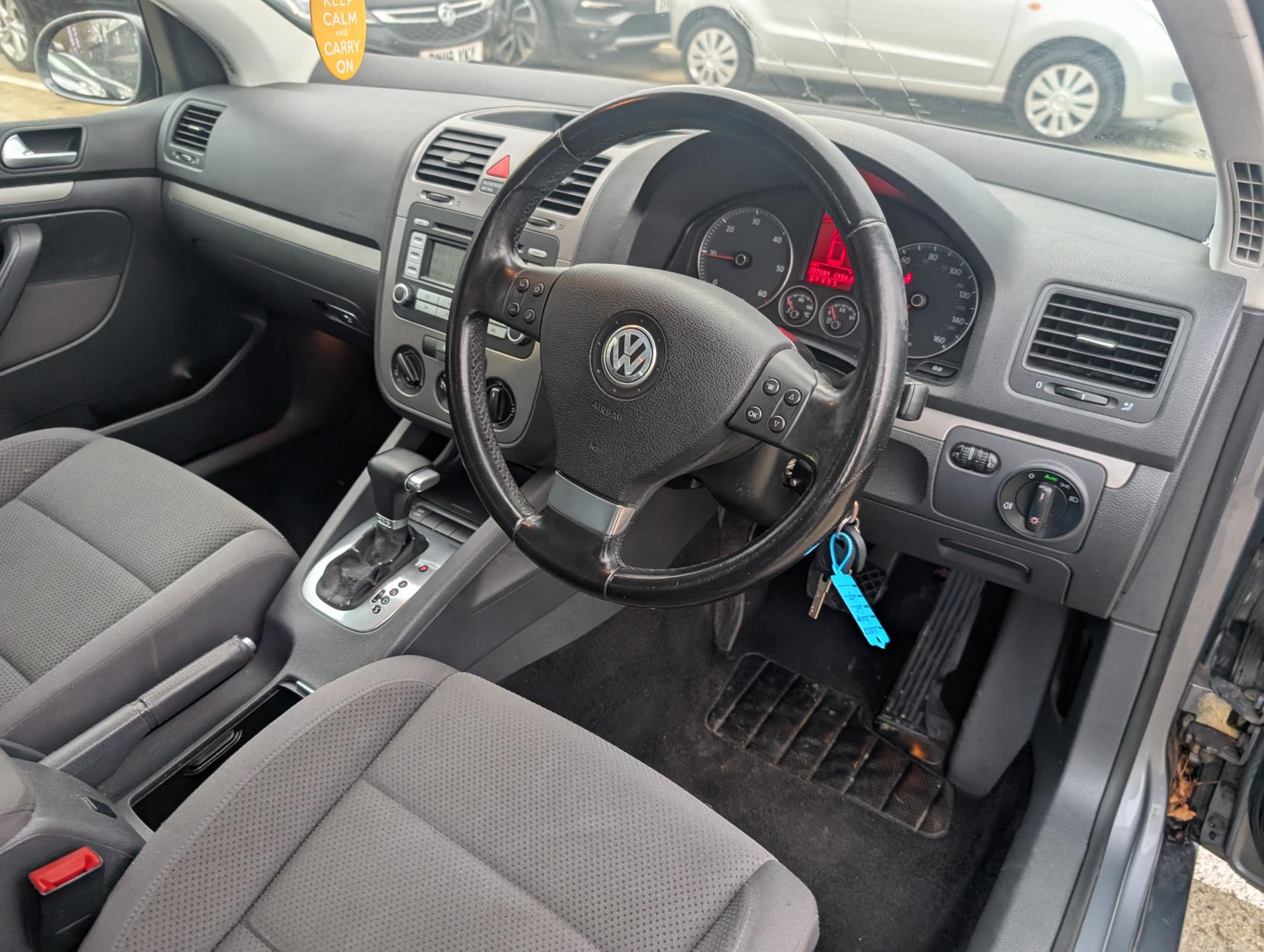 Volkswagen Golf 1.9 TDI Match Hatchback 5dr Diesel DSG (153 g/km, 103 bhp)